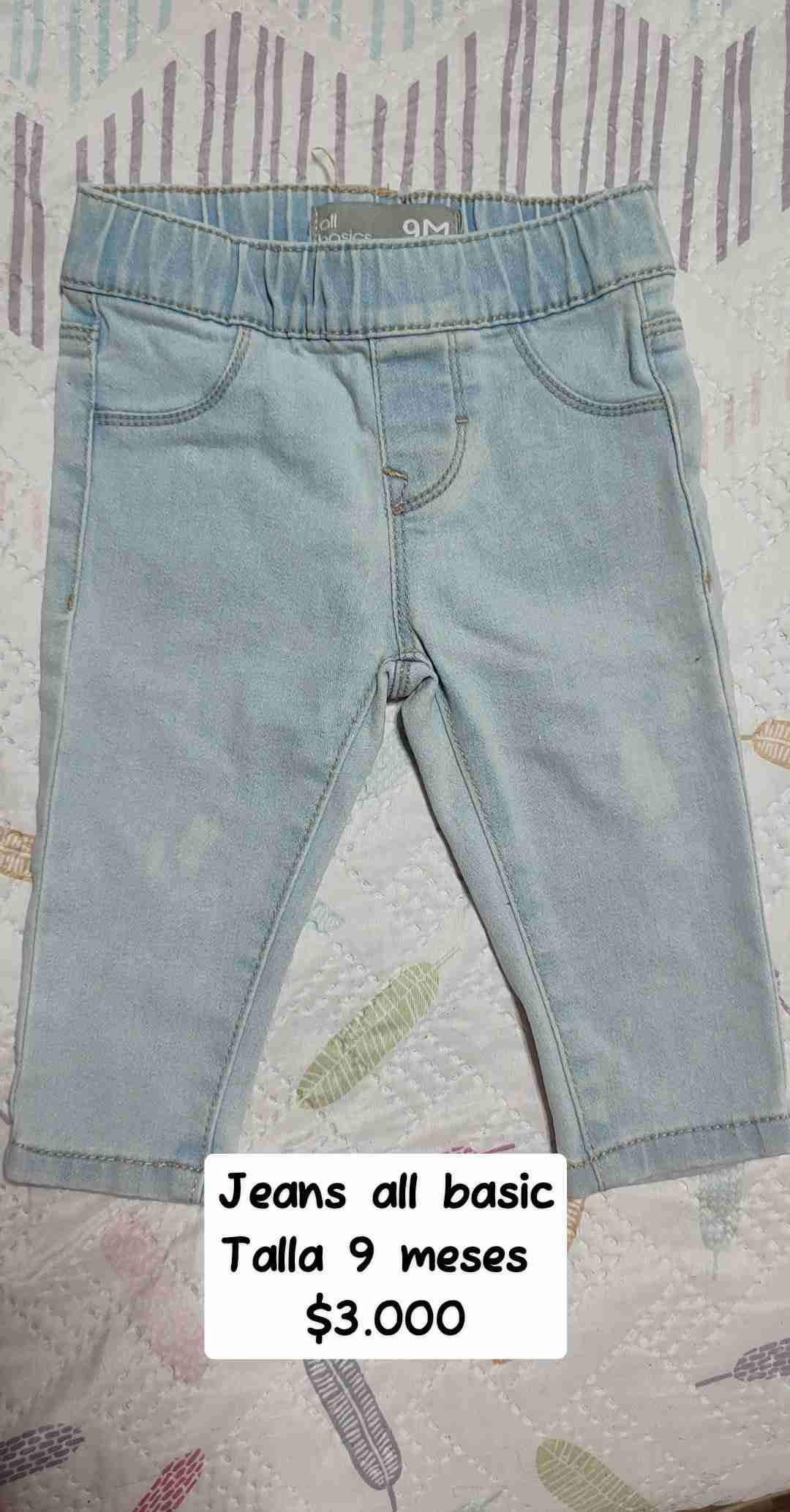 Jeans básicos para bebé