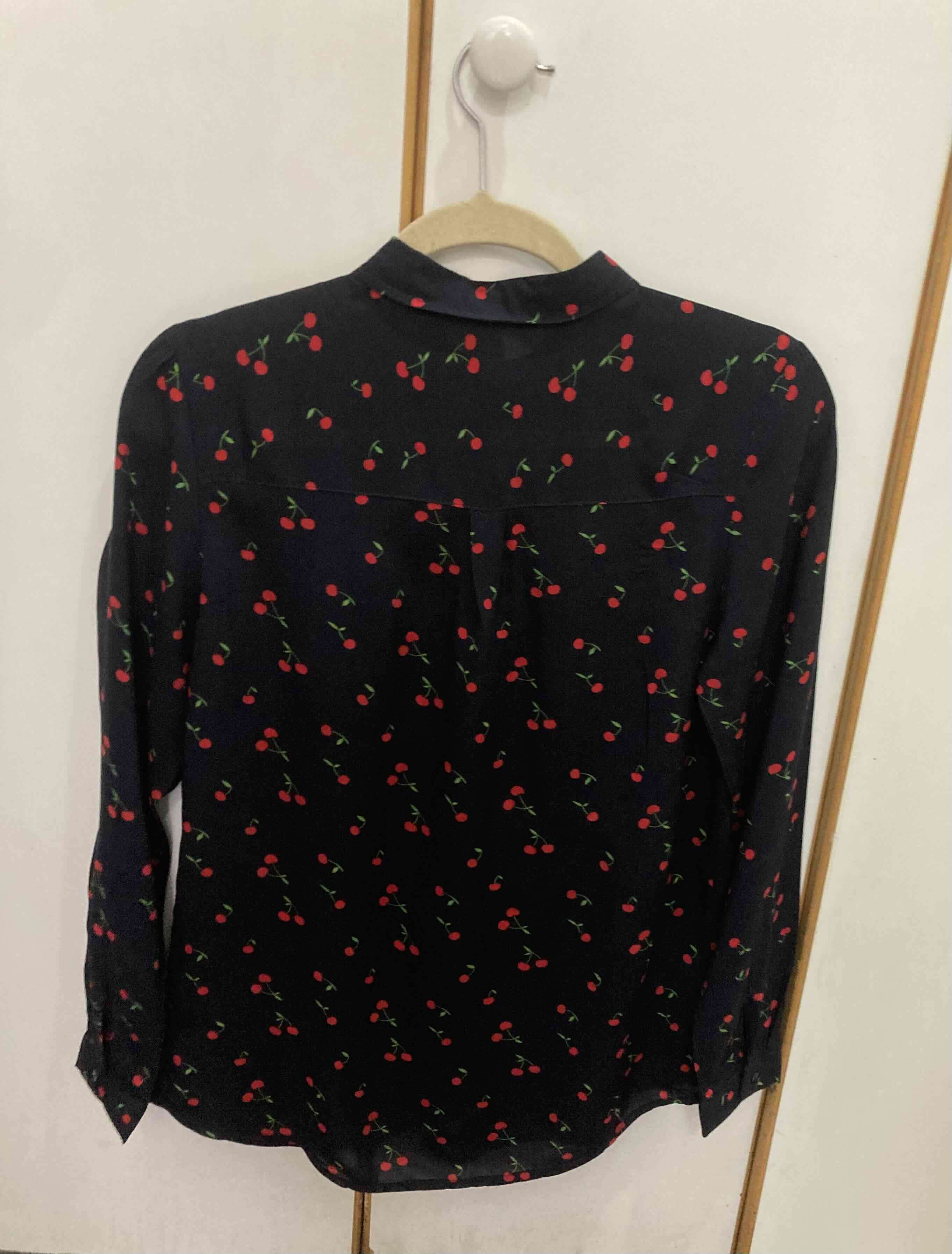 Camisa azul con cerezas - 3