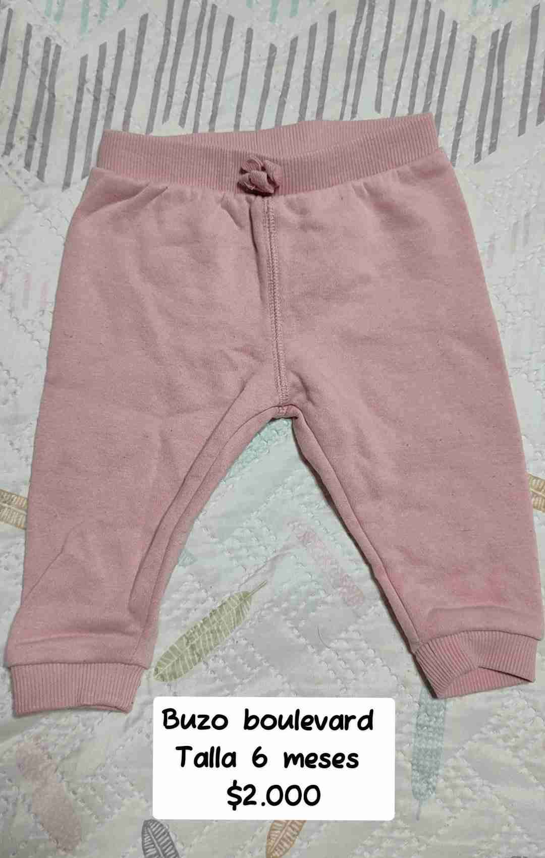 Buzo rosado para bebé 6 meses