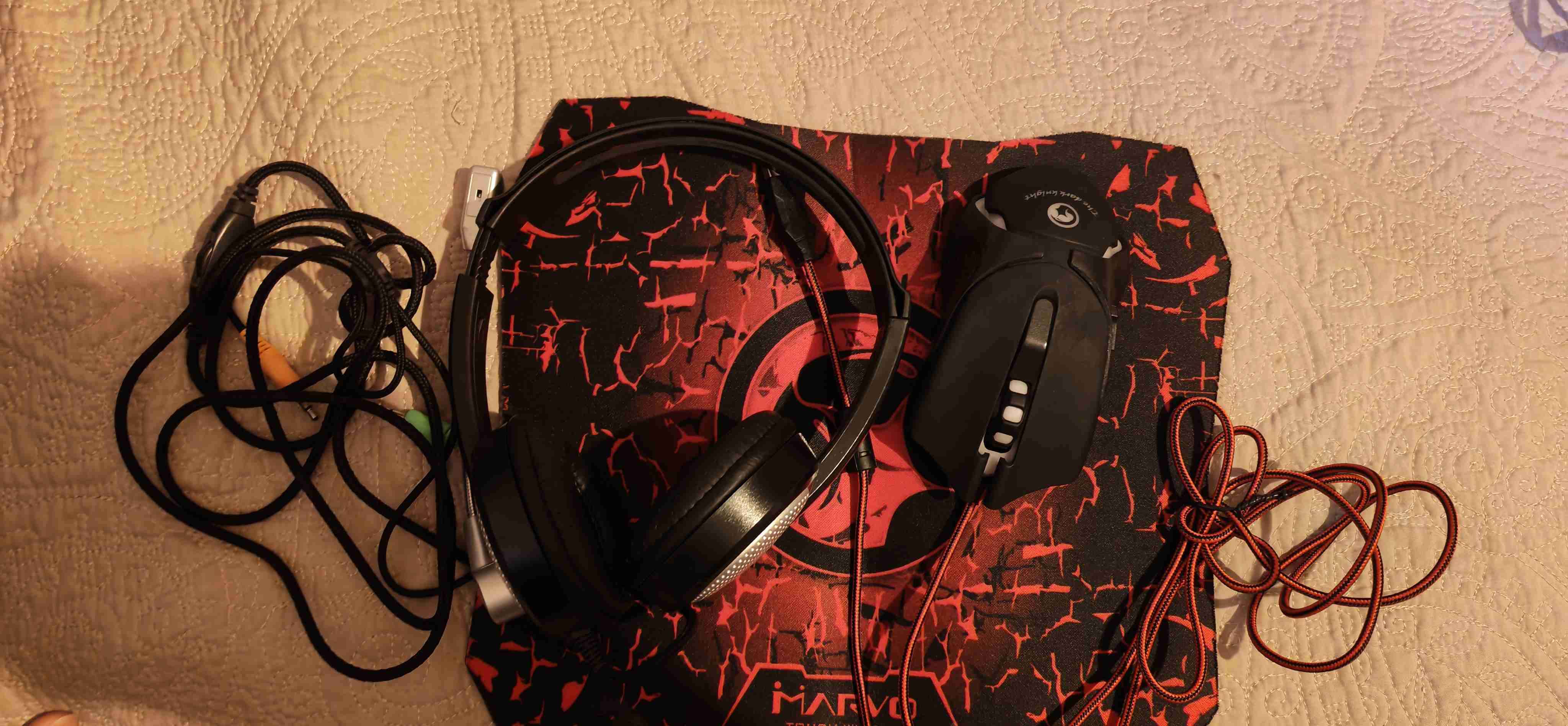 Mouse gaming con alfombrilla - 2