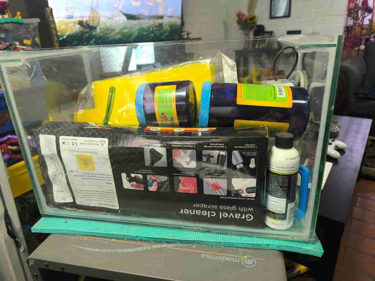 Acuario más accesorios - miniatura 1