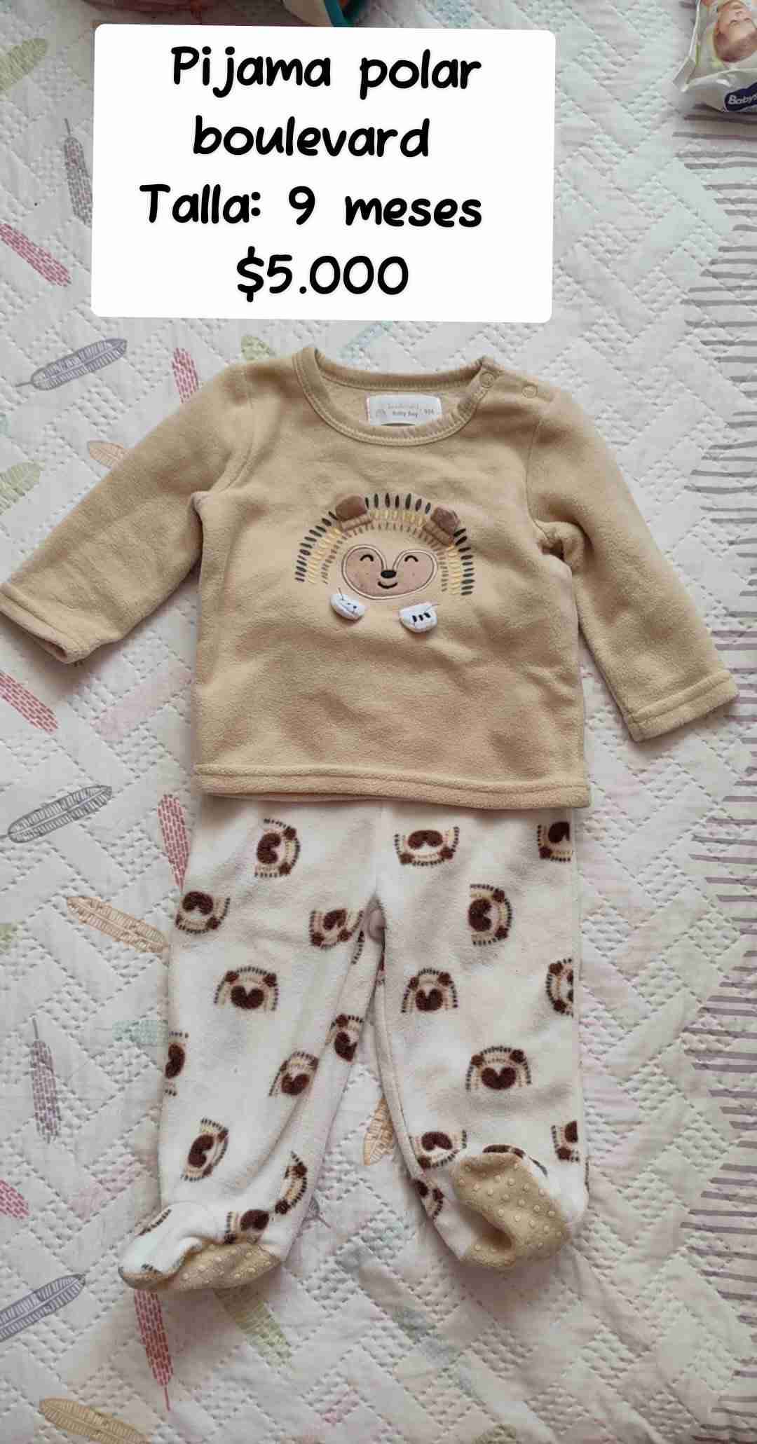Pijama polar beige 9 meses