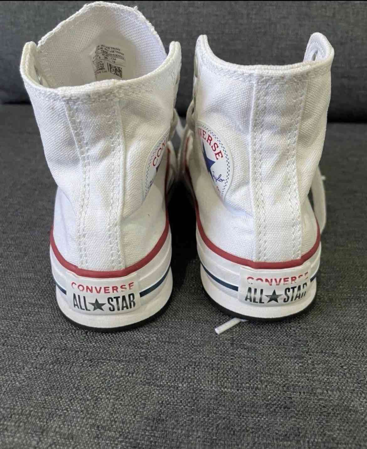 Zapatillas blancas de lona - miniatura 3