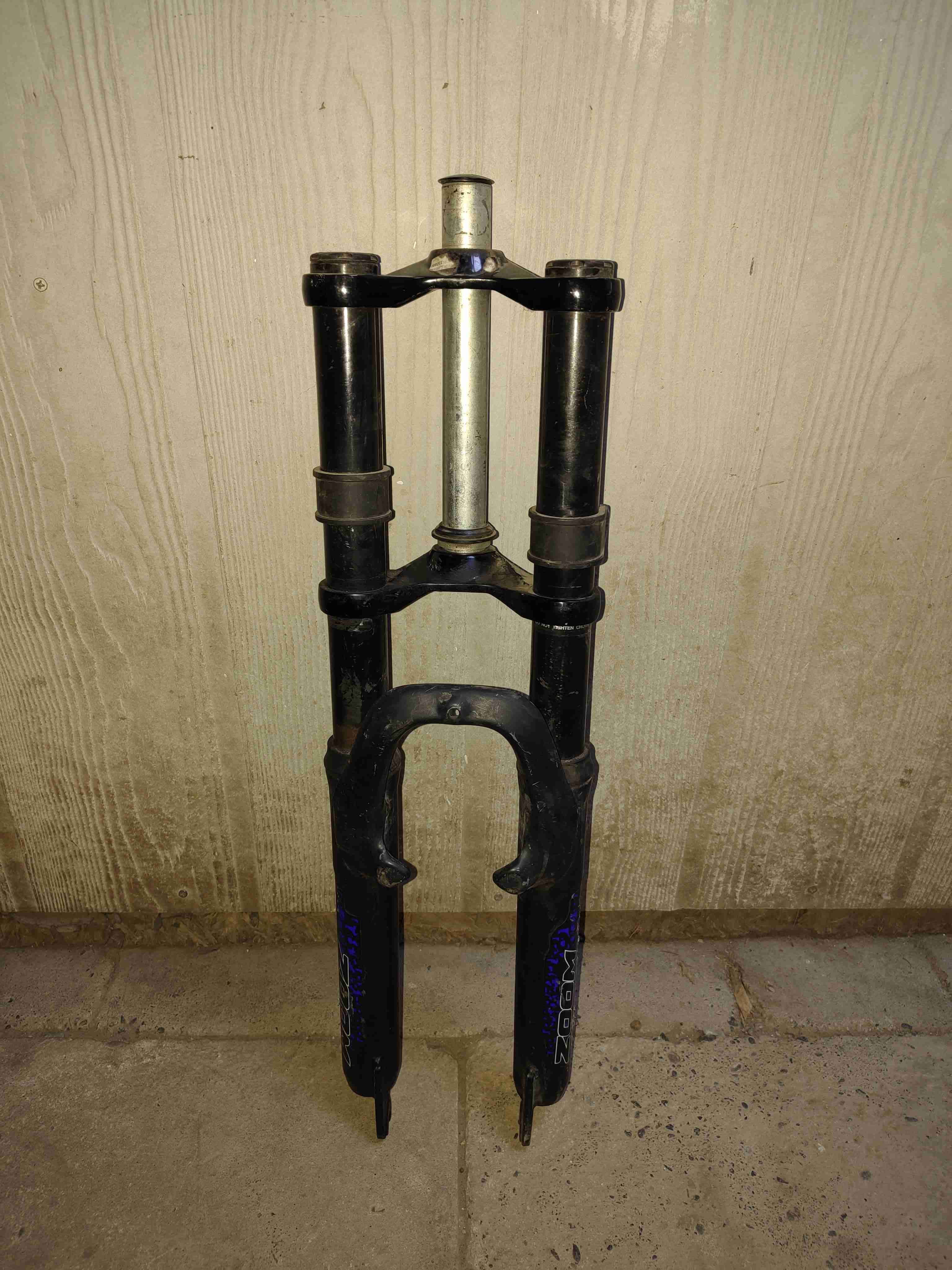 Horquilla de suspensión para bicicleta - miniatura 3