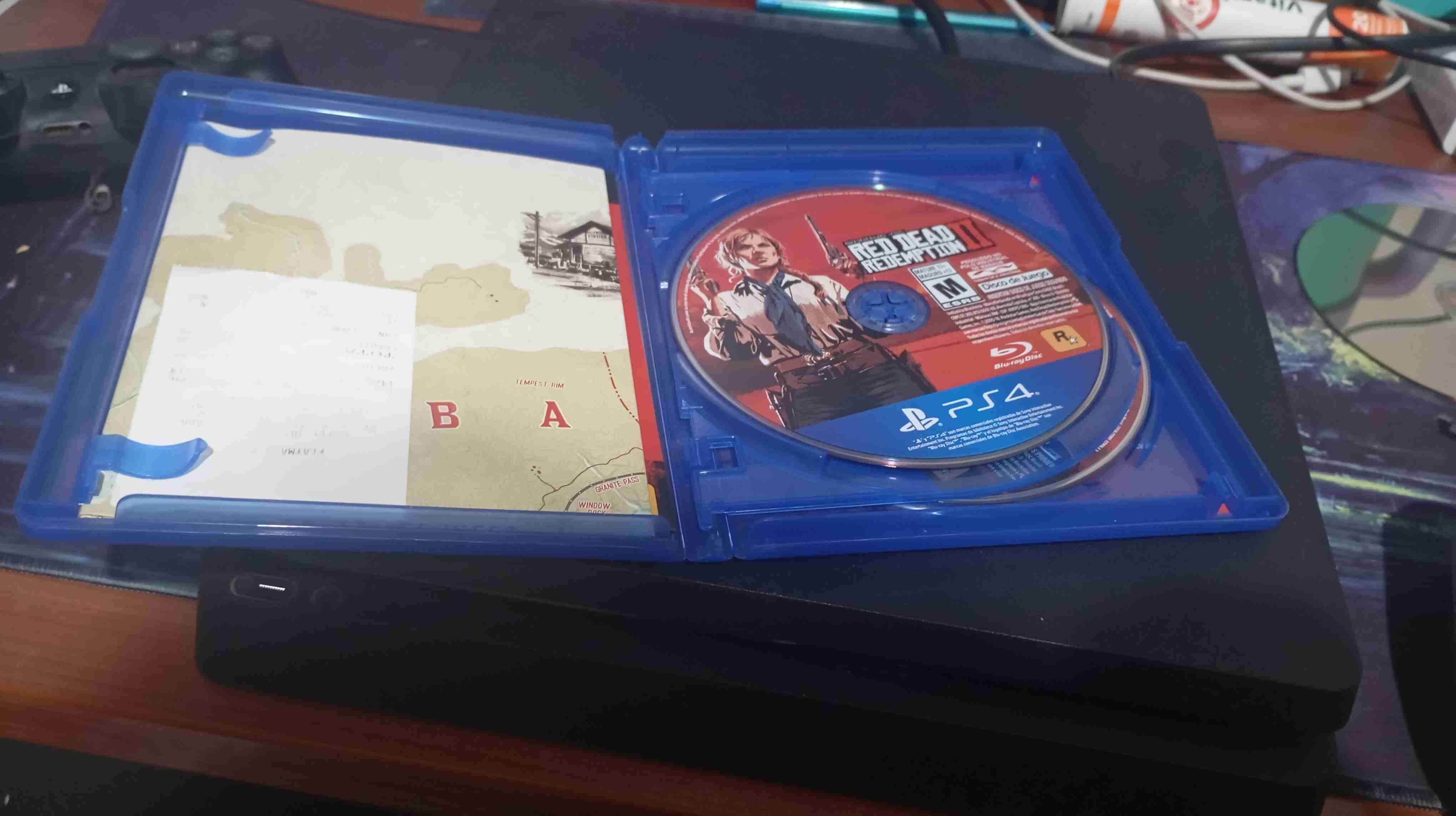 Playstation 4 slim en excelente estado - miniatura 6