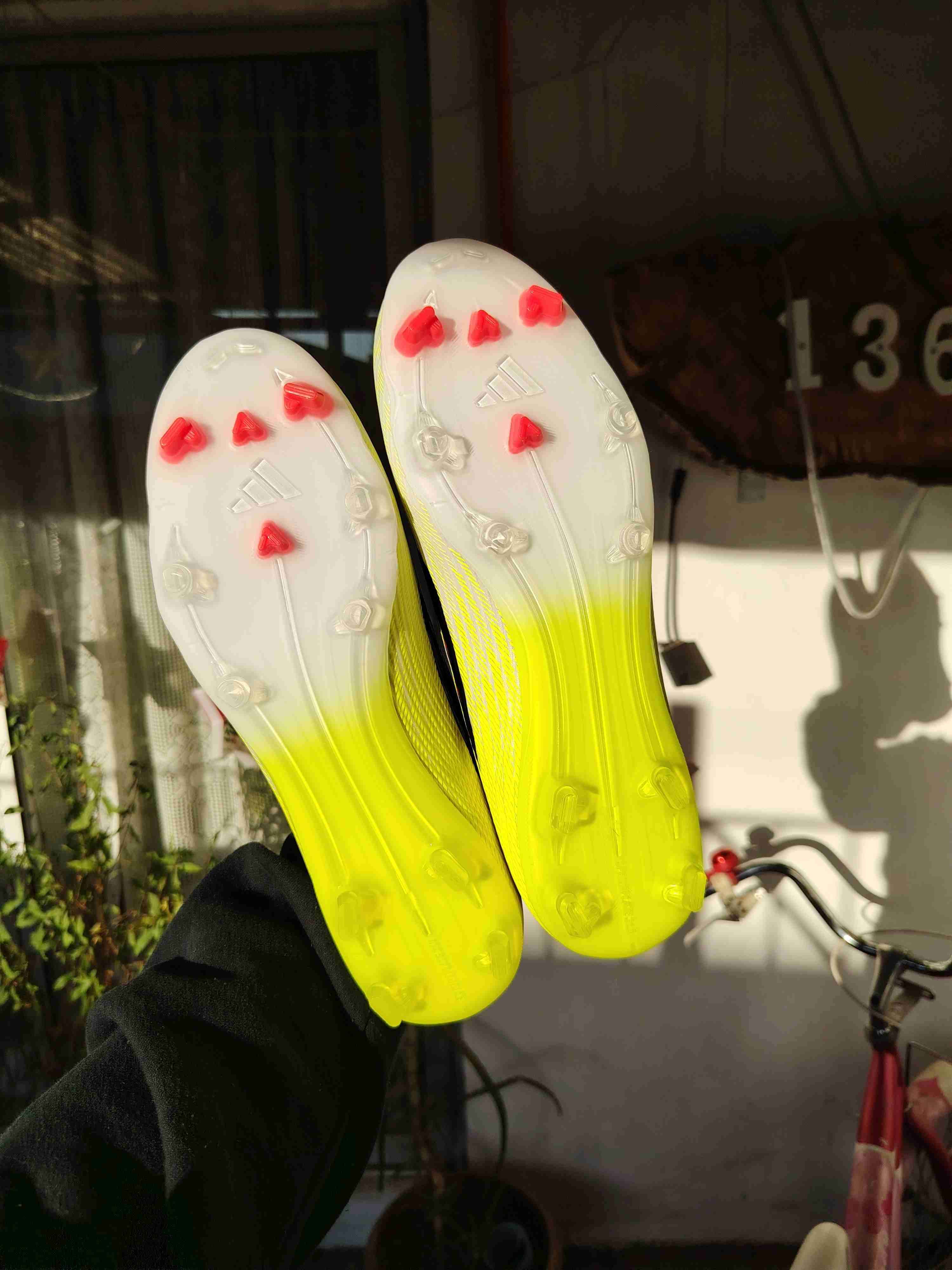 Zapatos de fútbol adidas amarillas - miniatura 3