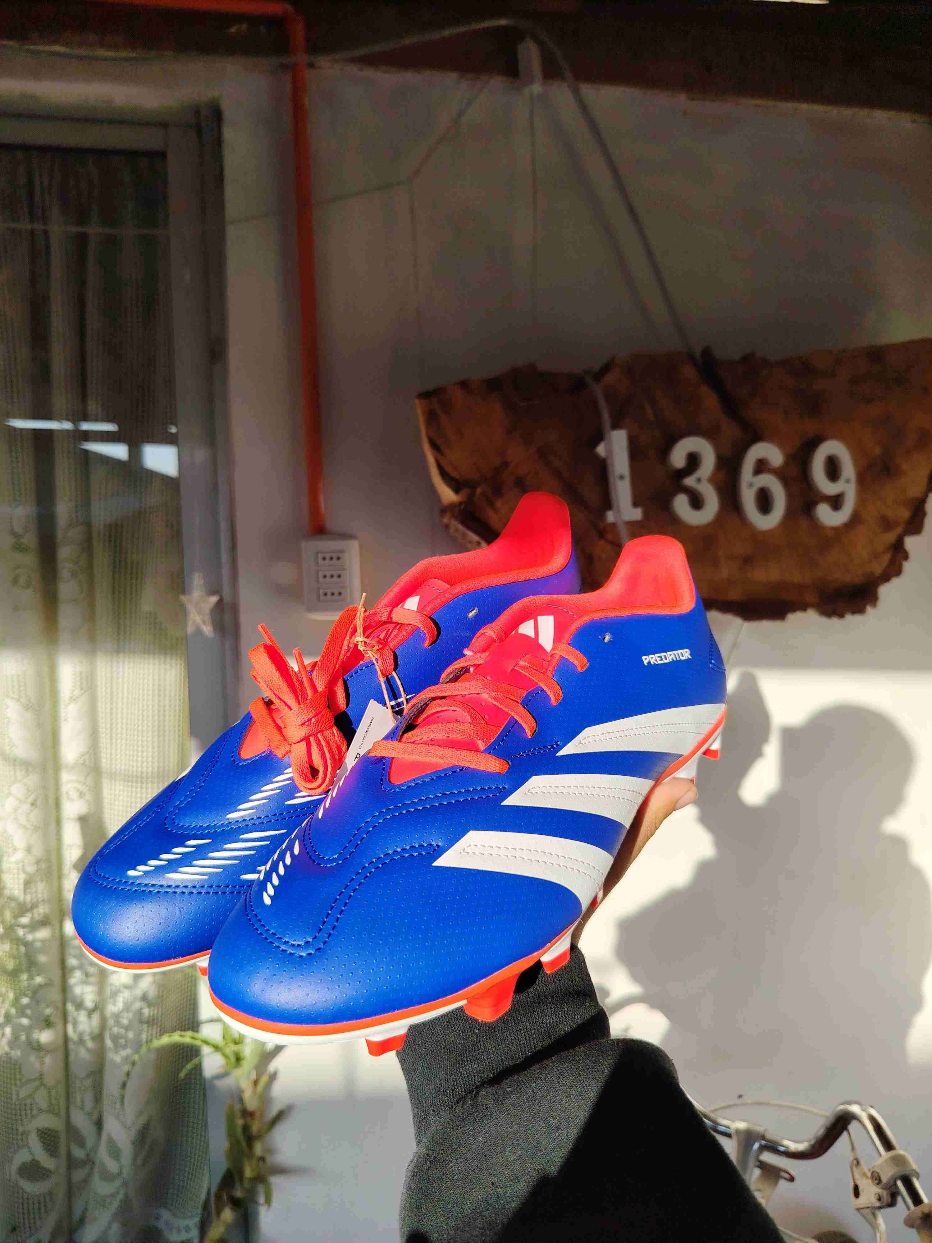 Zapatos de fútbol azul Adidas - 1