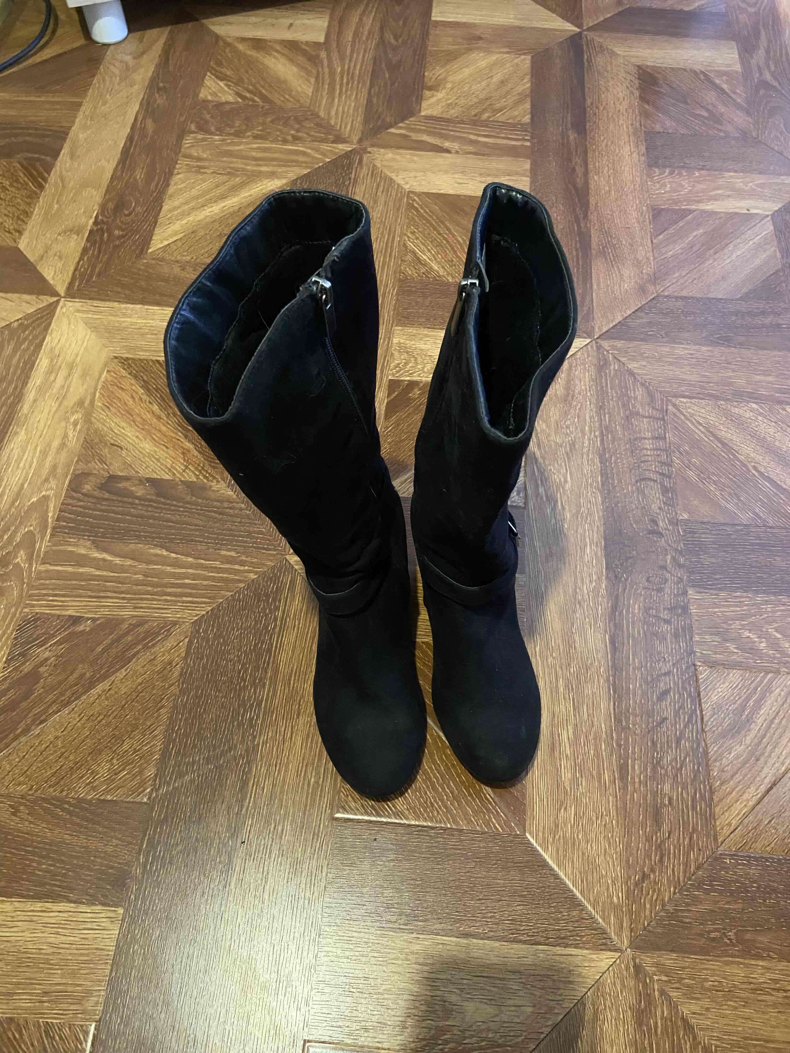 Botas negras de mujer