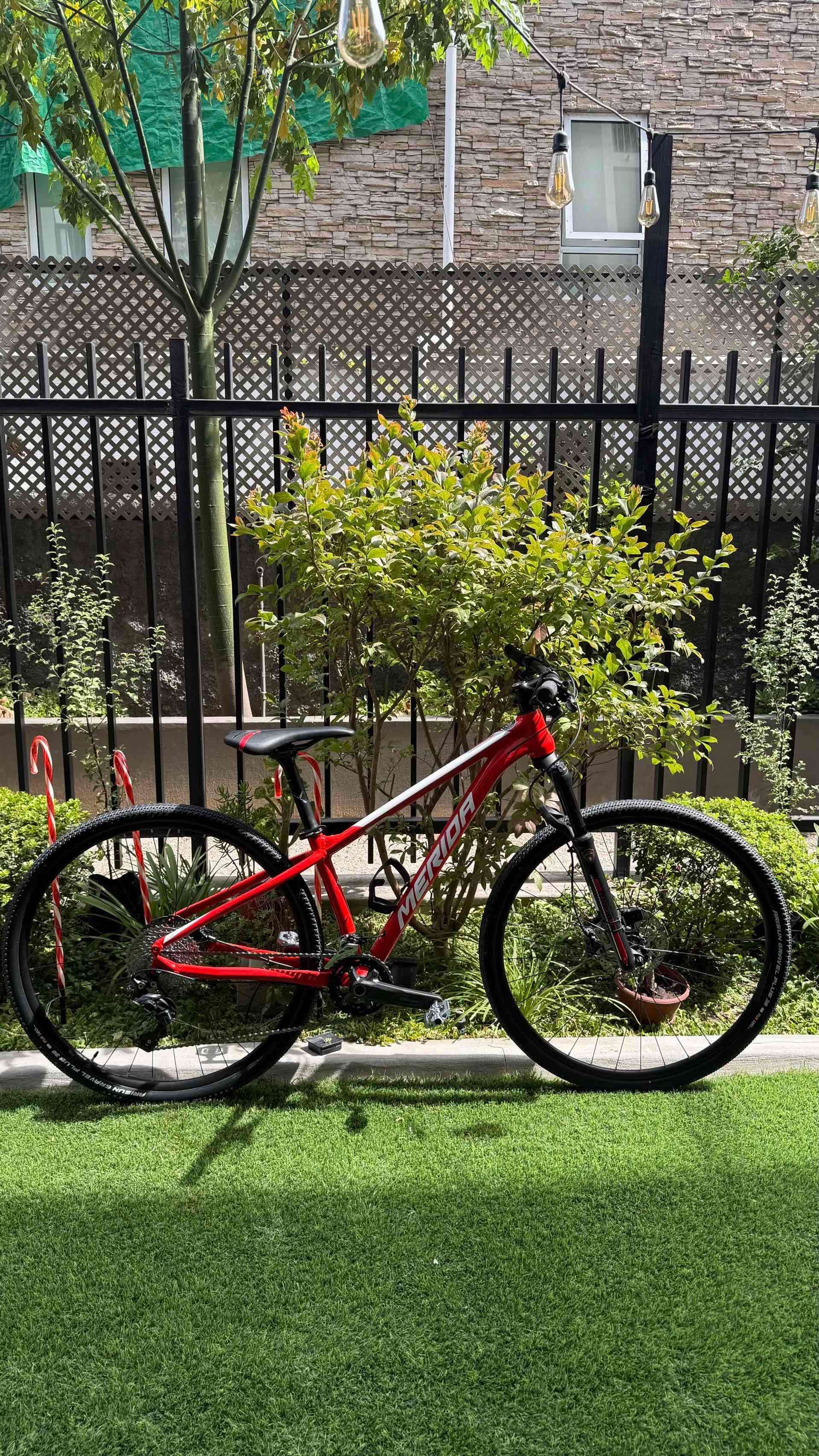 Bicicleta montaña roja Merida - miniatura 4