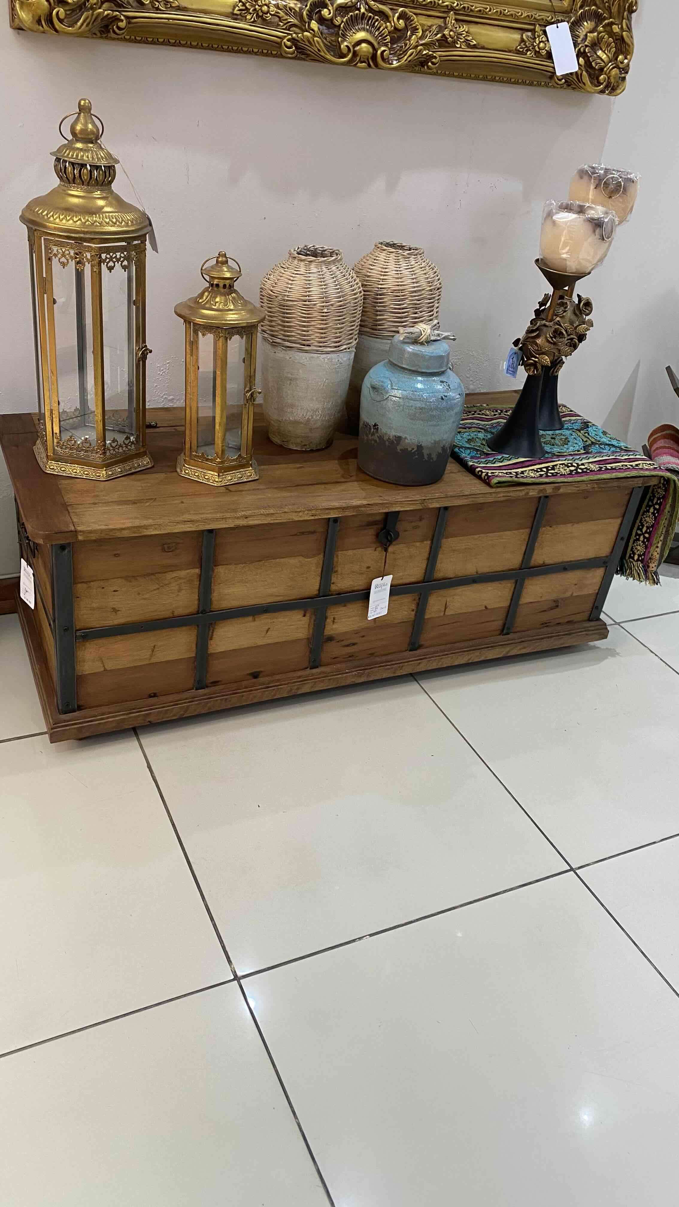 Baúl de madera rústico - miniatura 5