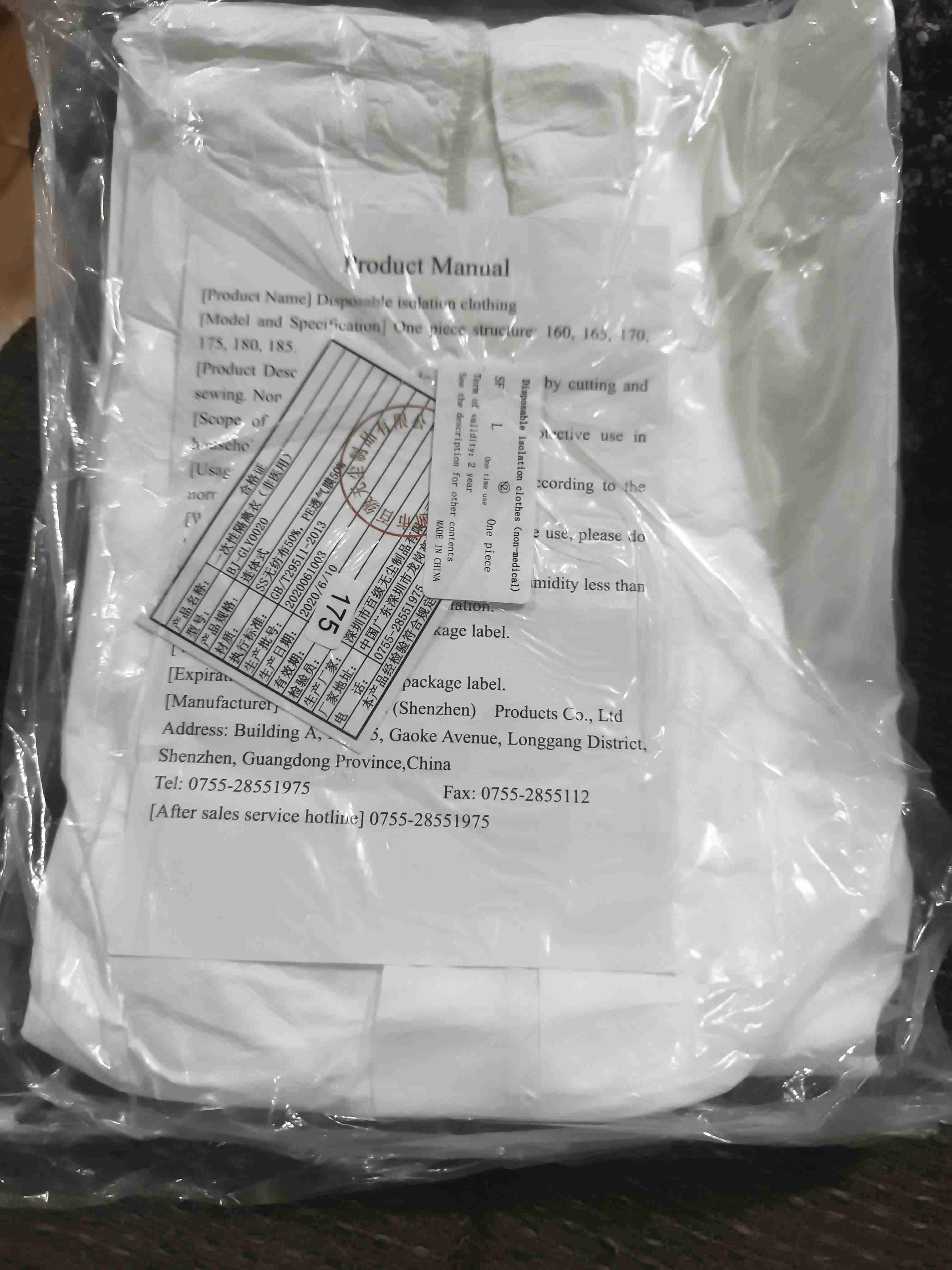 Ropa desechable de aislamiento