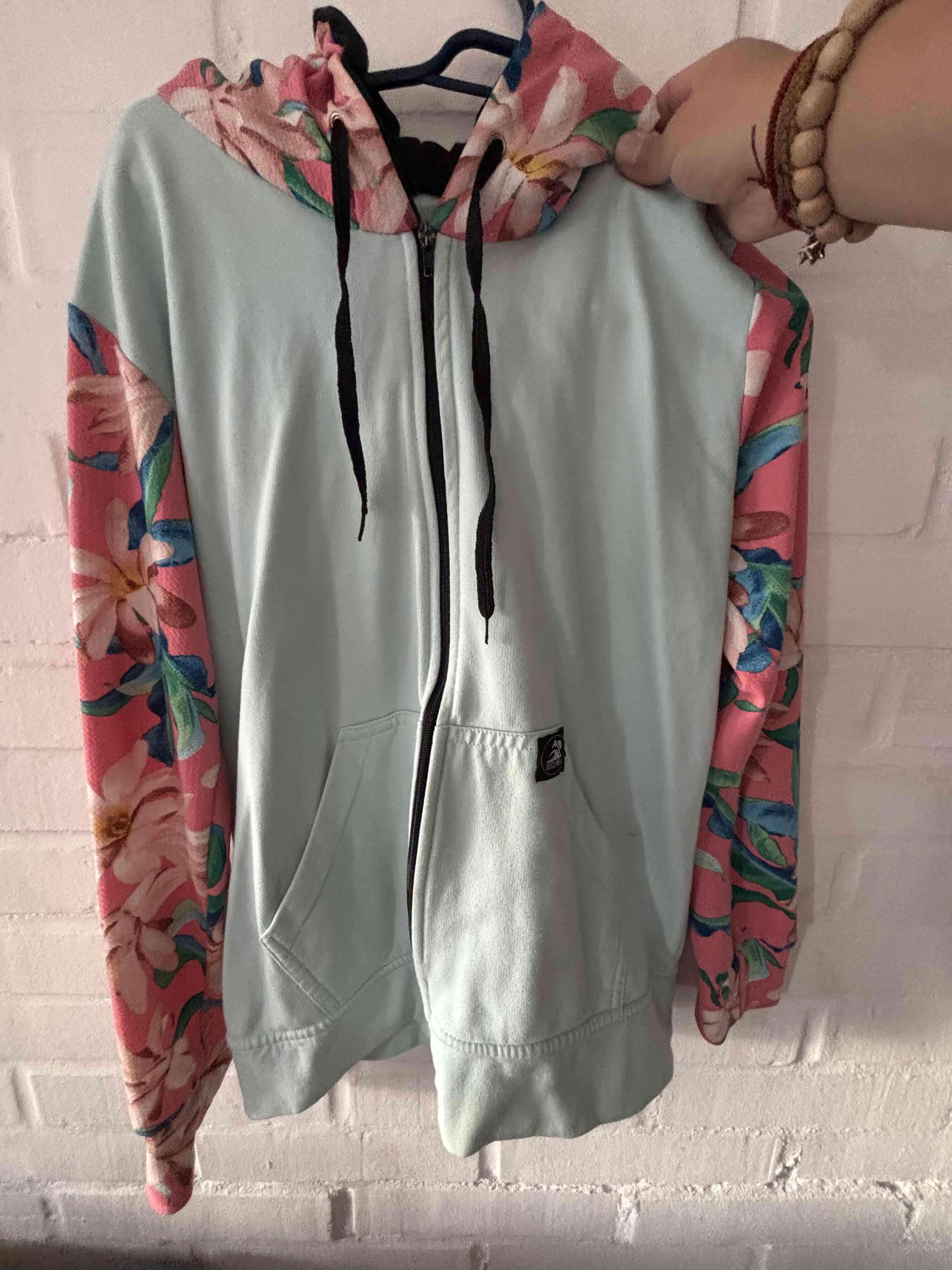 Polerón con capucha floral - miniatura 1