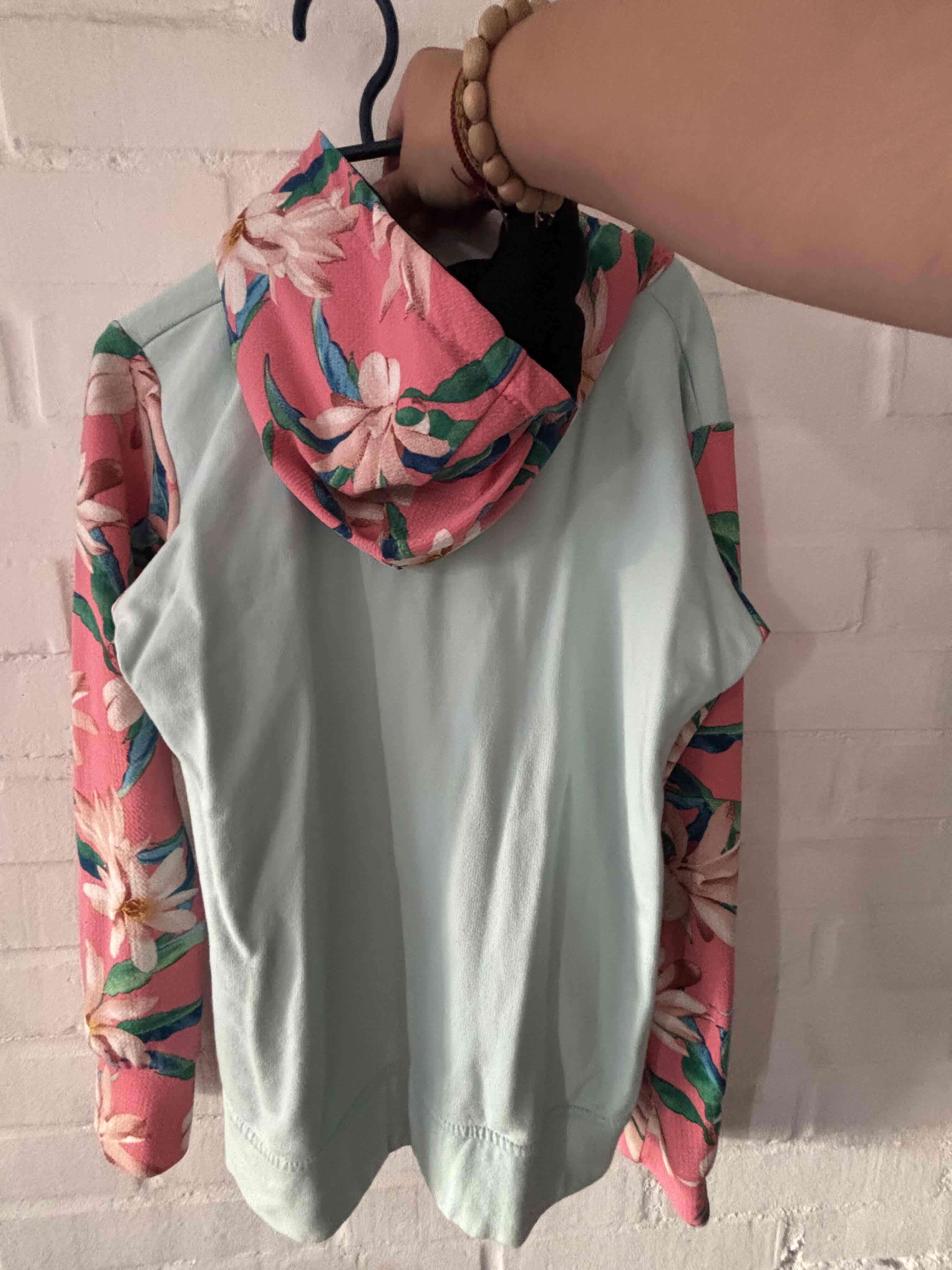 Polerón con capucha floral - miniatura 2