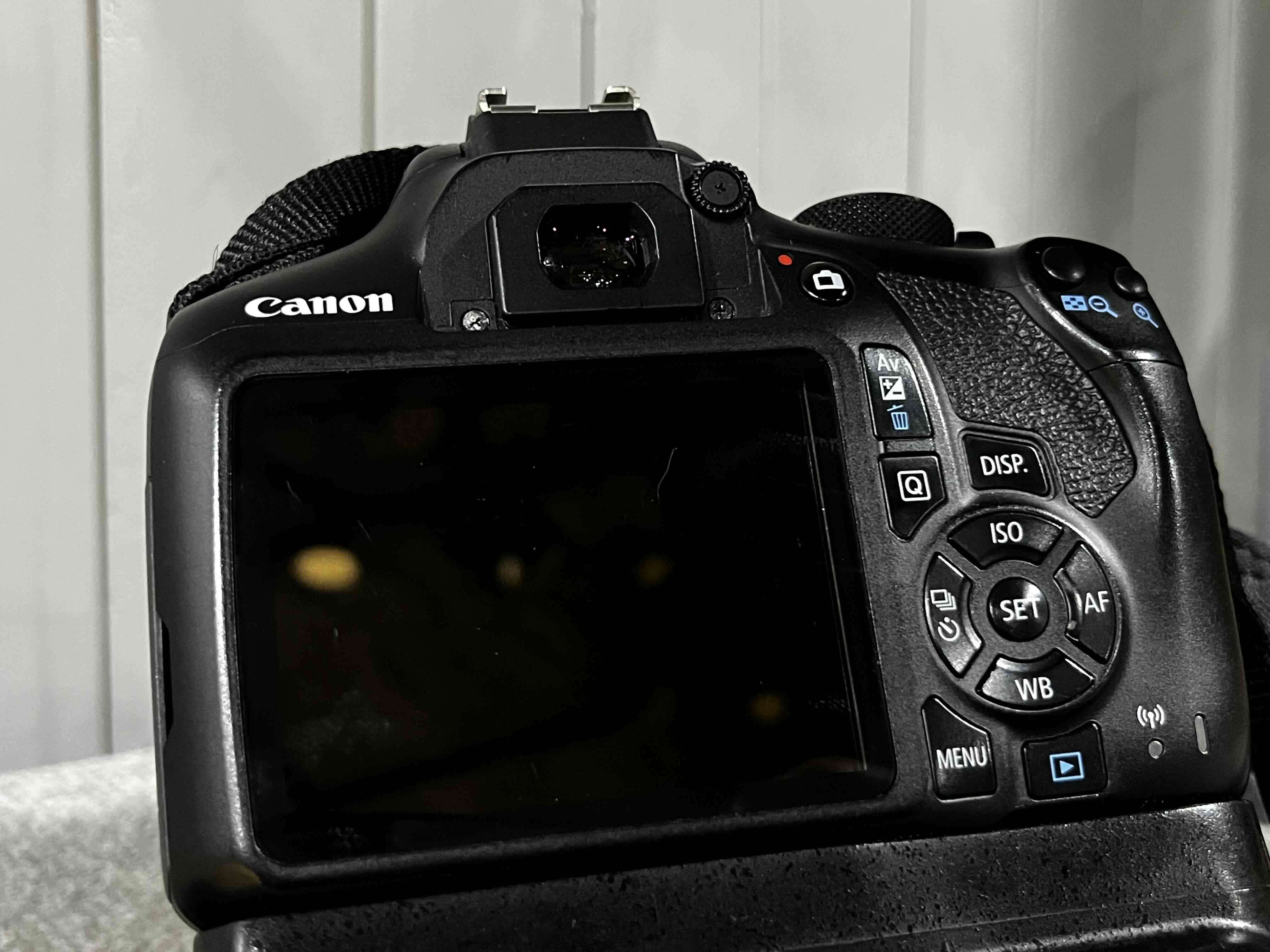 Cámara Cannon EOS Rebel T6 - miniatura 4