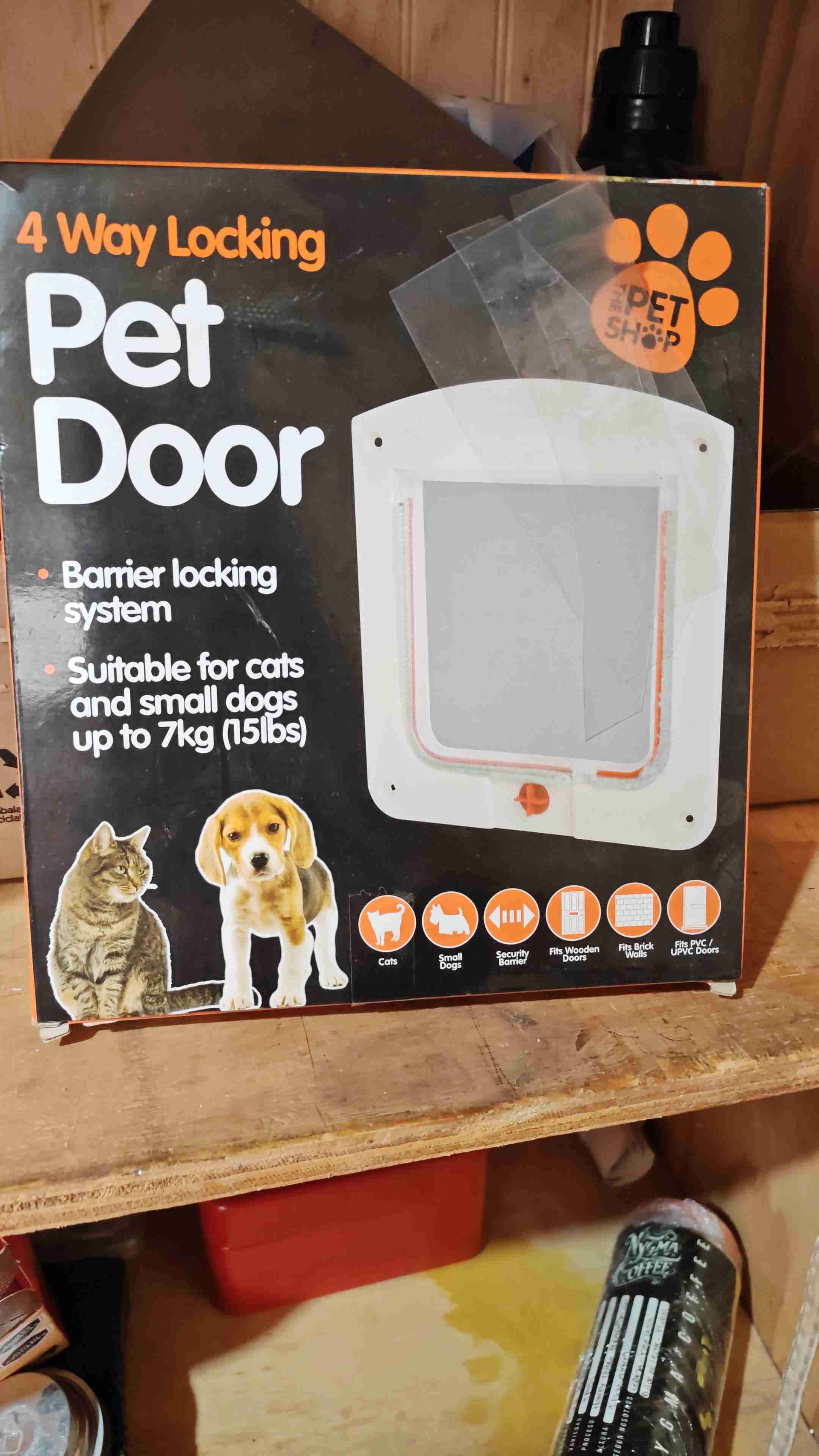 Puerta para mascotas con cierre 4 vías