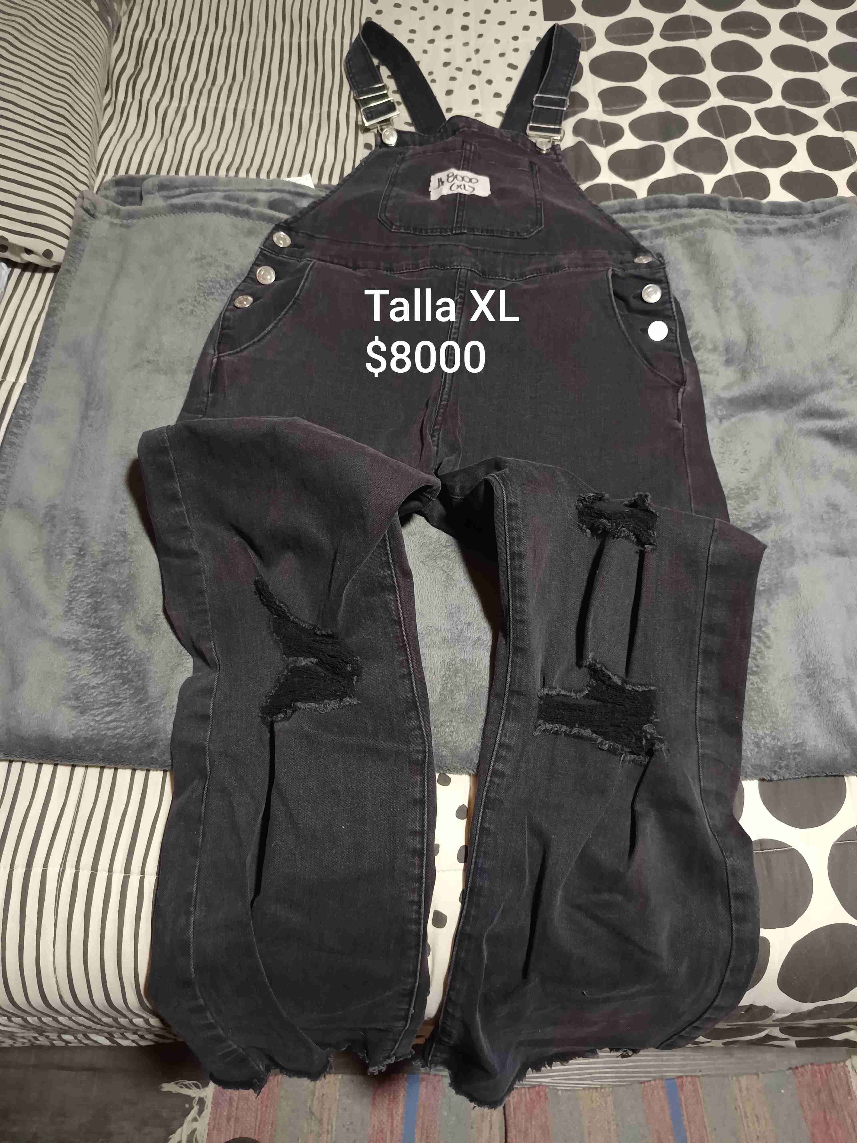 Prendas de vestir usado en buen estado - miniatura 1