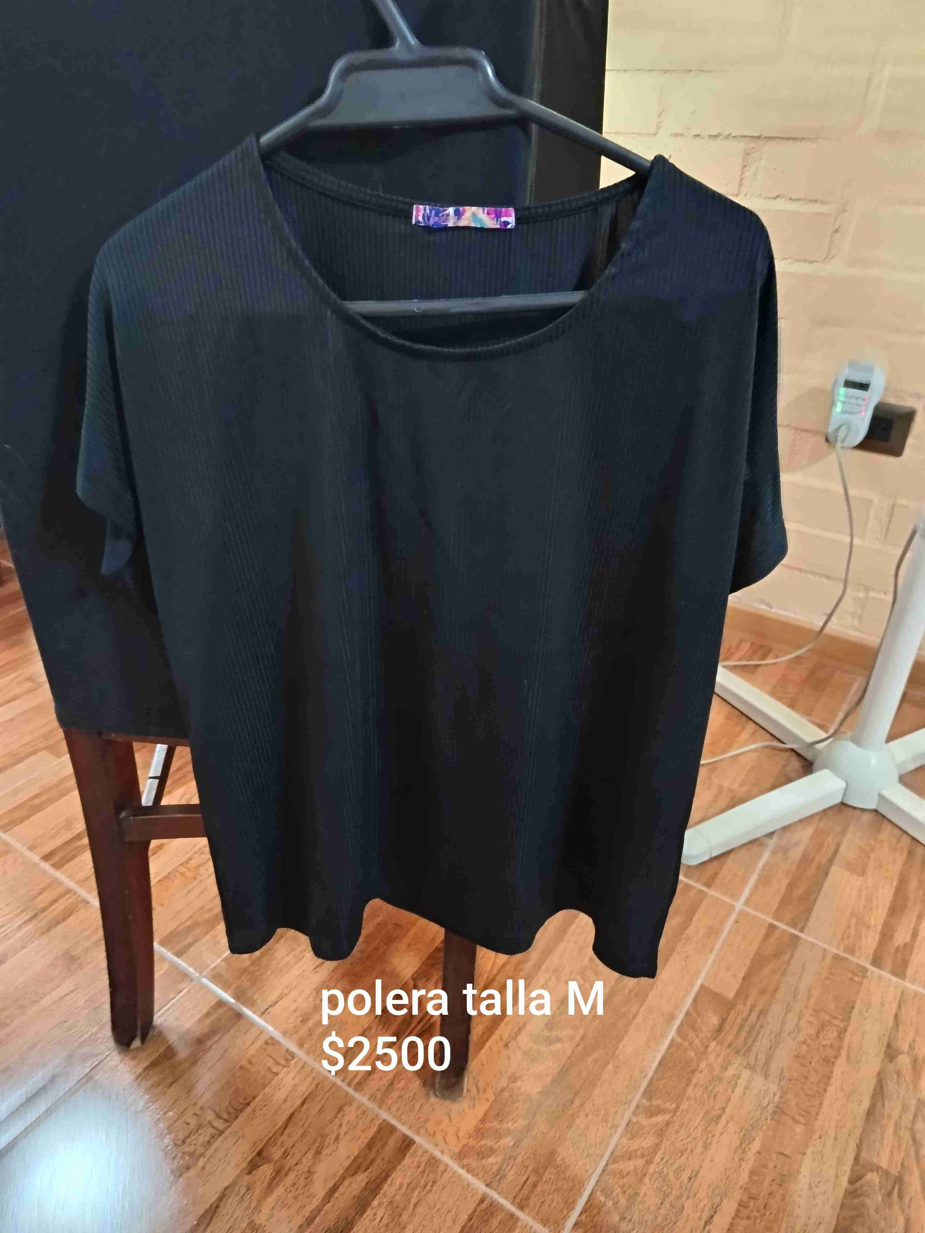 Prendas de vestir usado en buen estado - miniatura 6