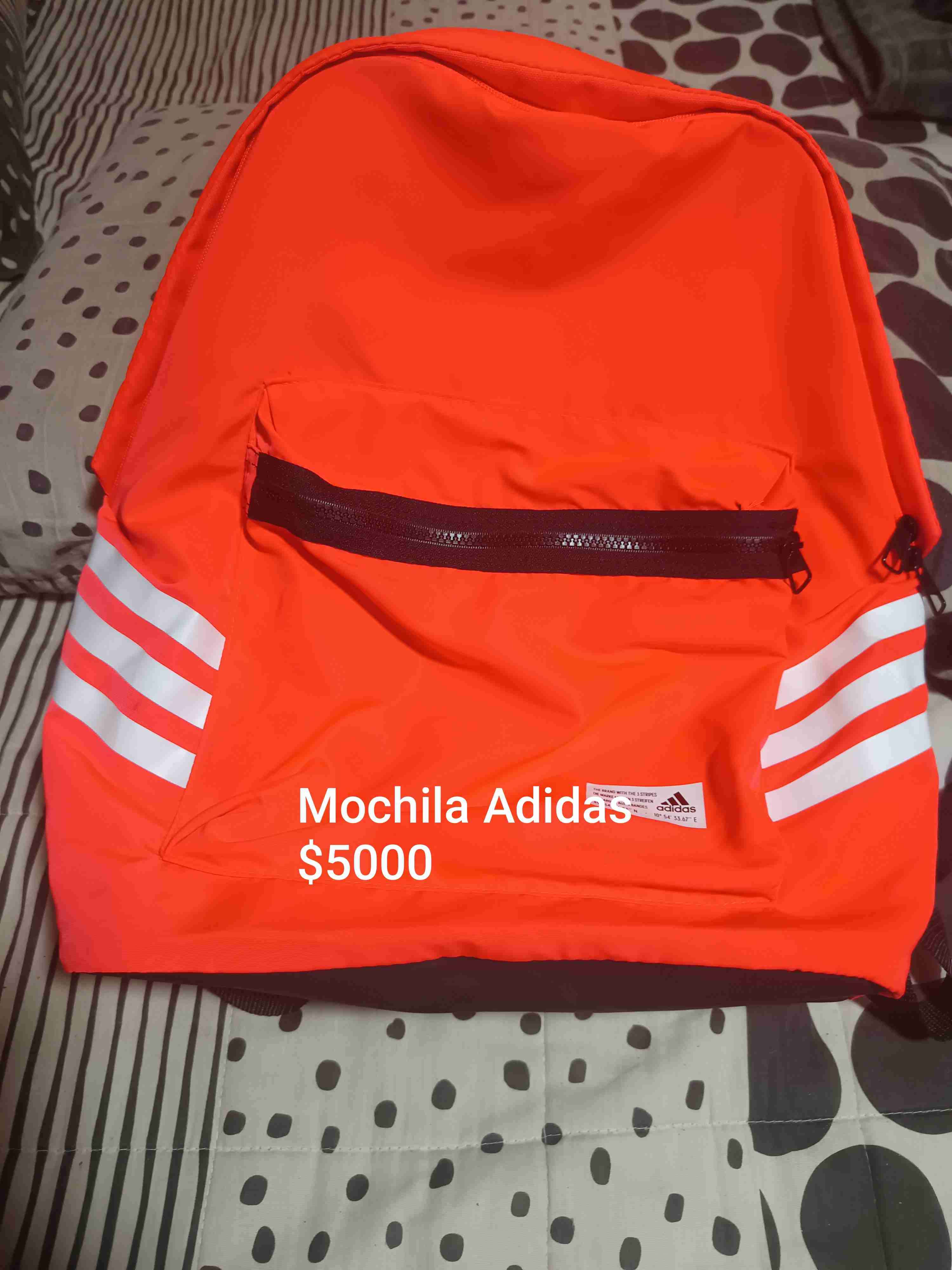 Mochila Adidas naranja