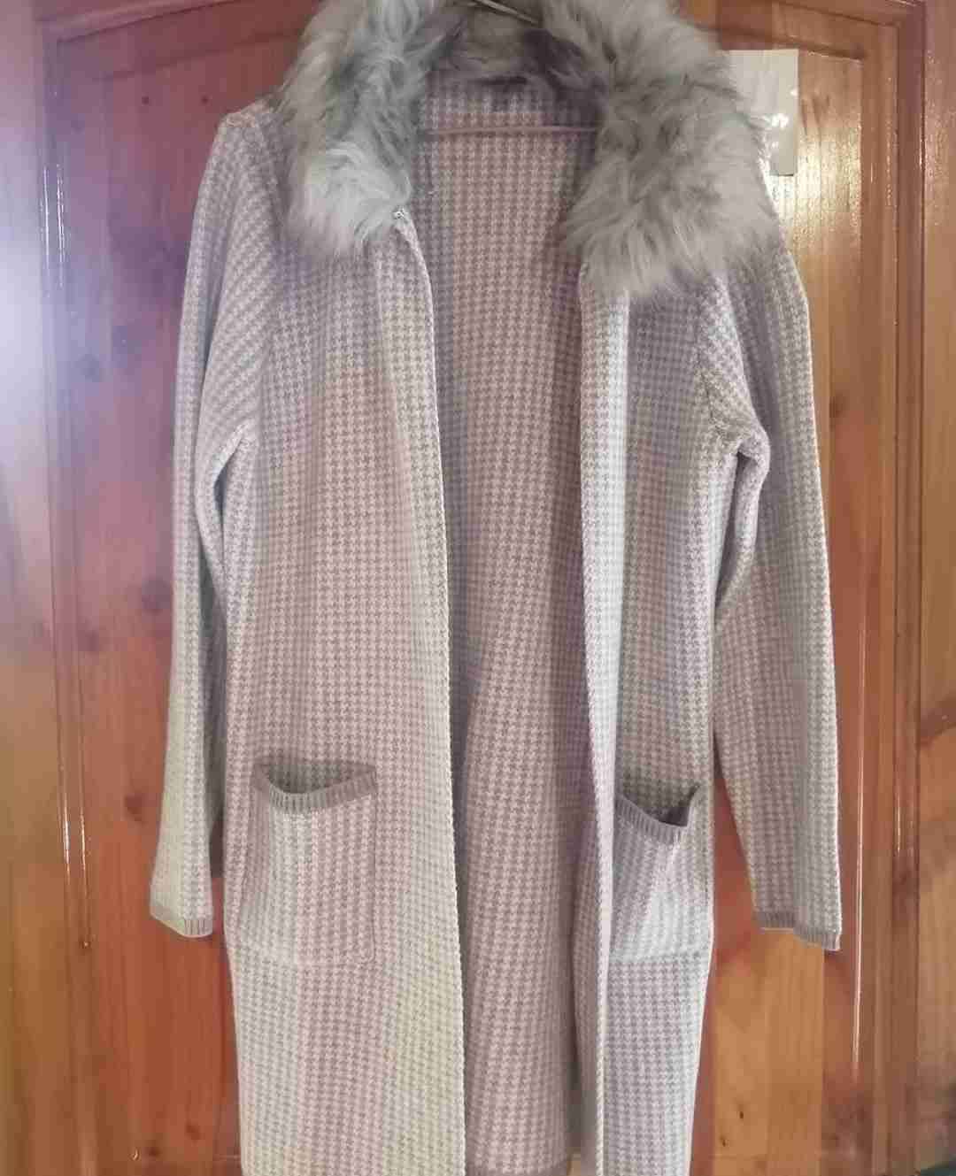 Chaqueta,blaser, poleras y blusa - 5