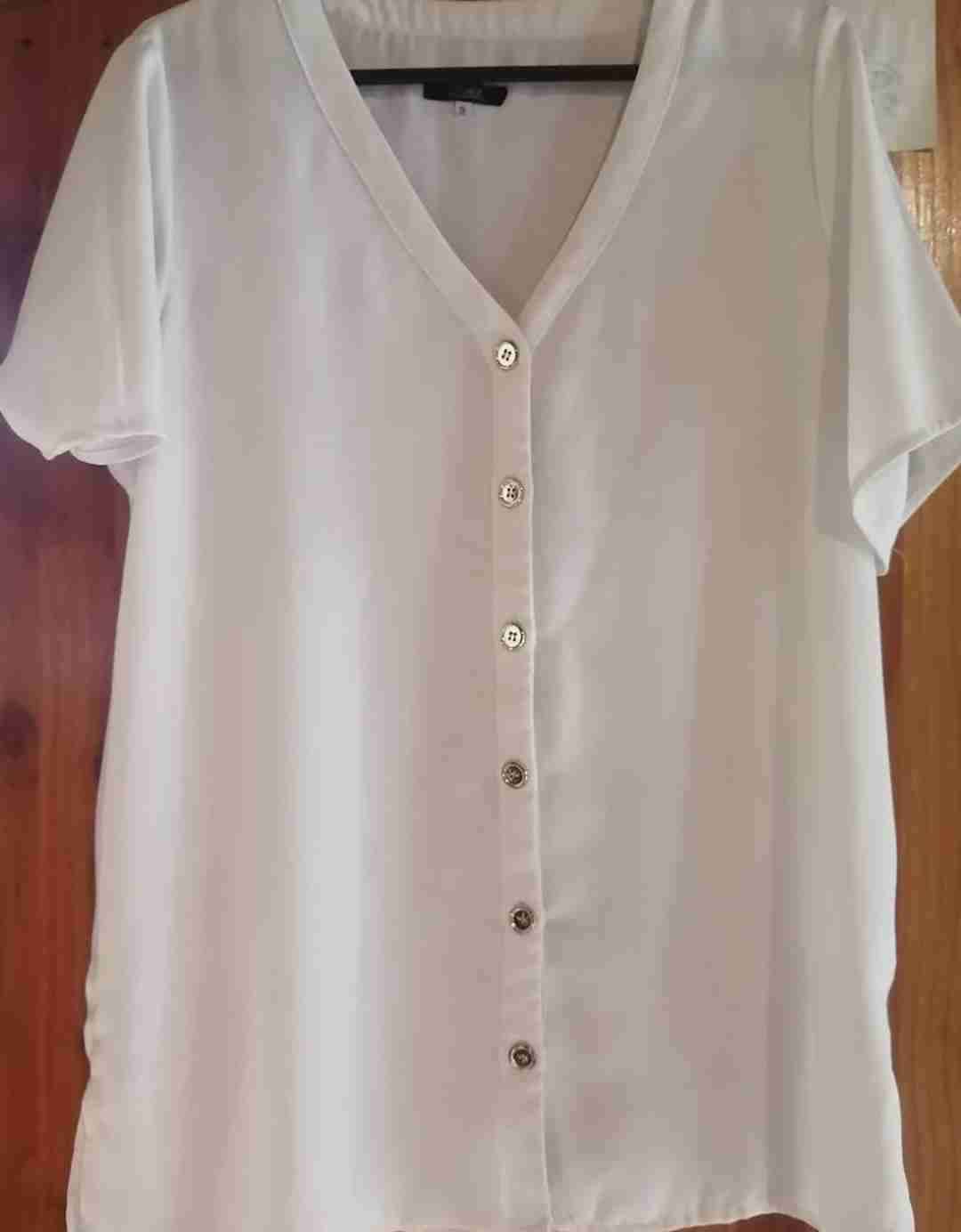 Chaqueta,blaser, poleras y blusa - 6