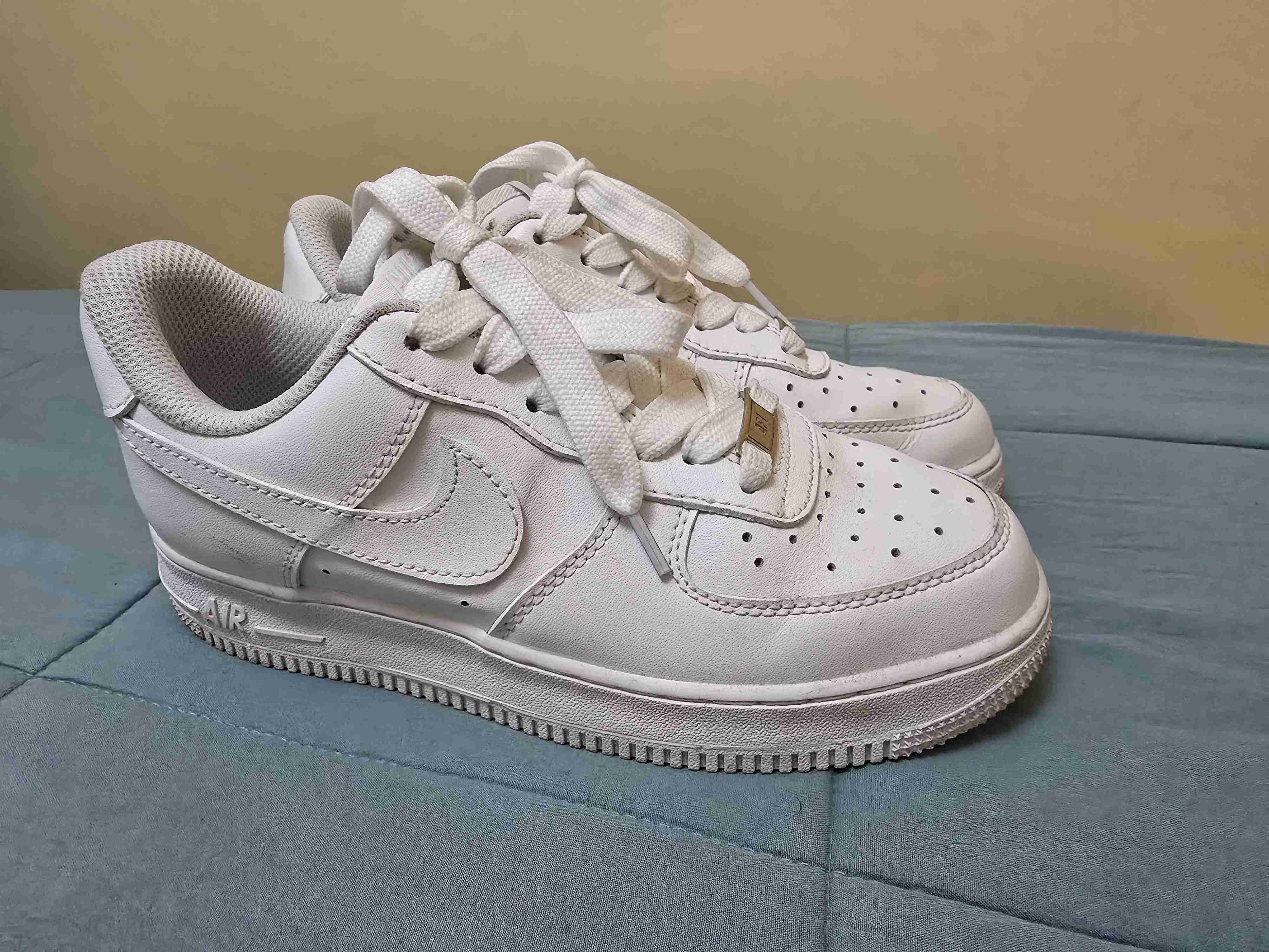 Zapatillas deportivas blancas - 1