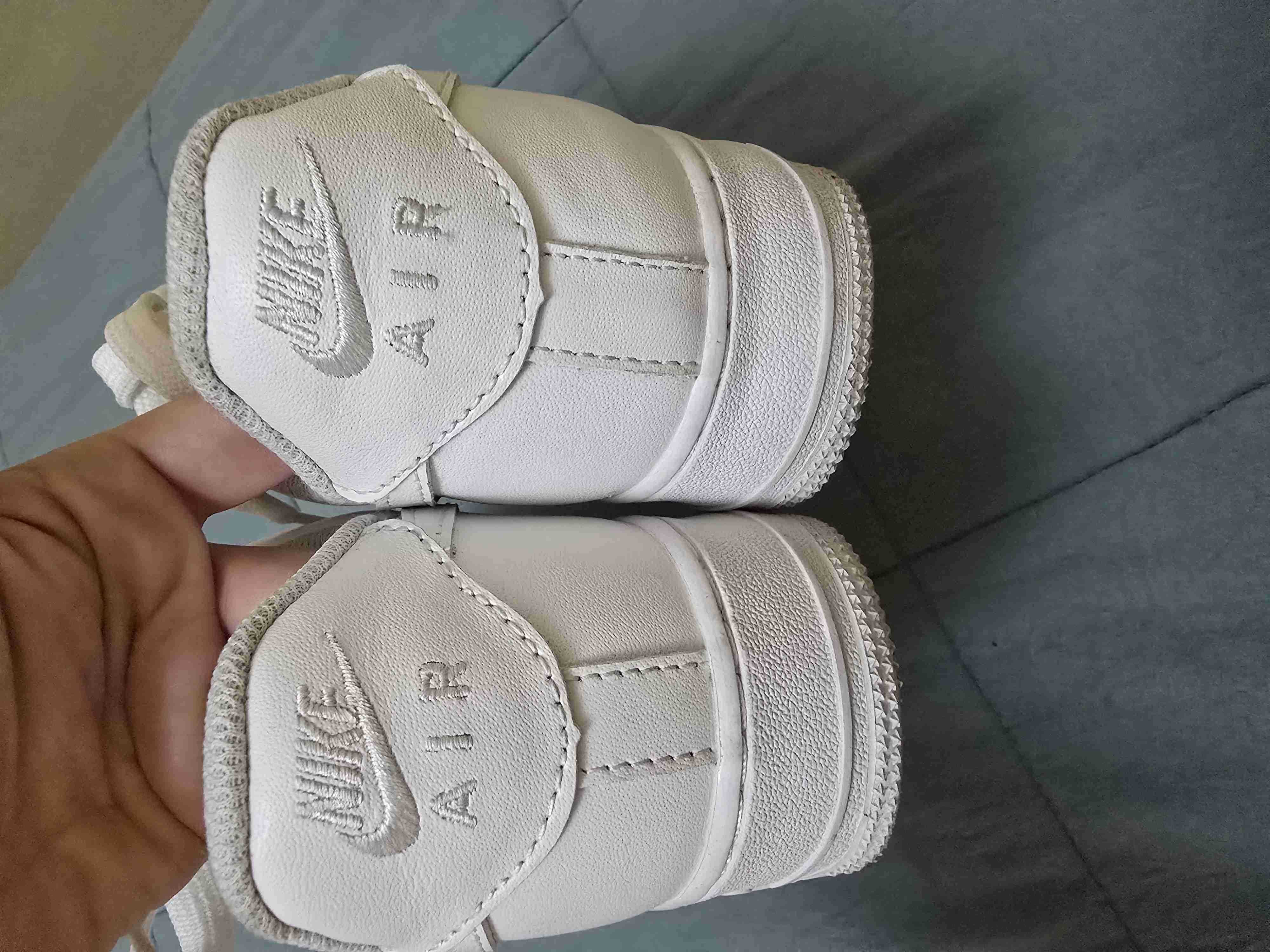 Zapatillas deportivas blancas - 2