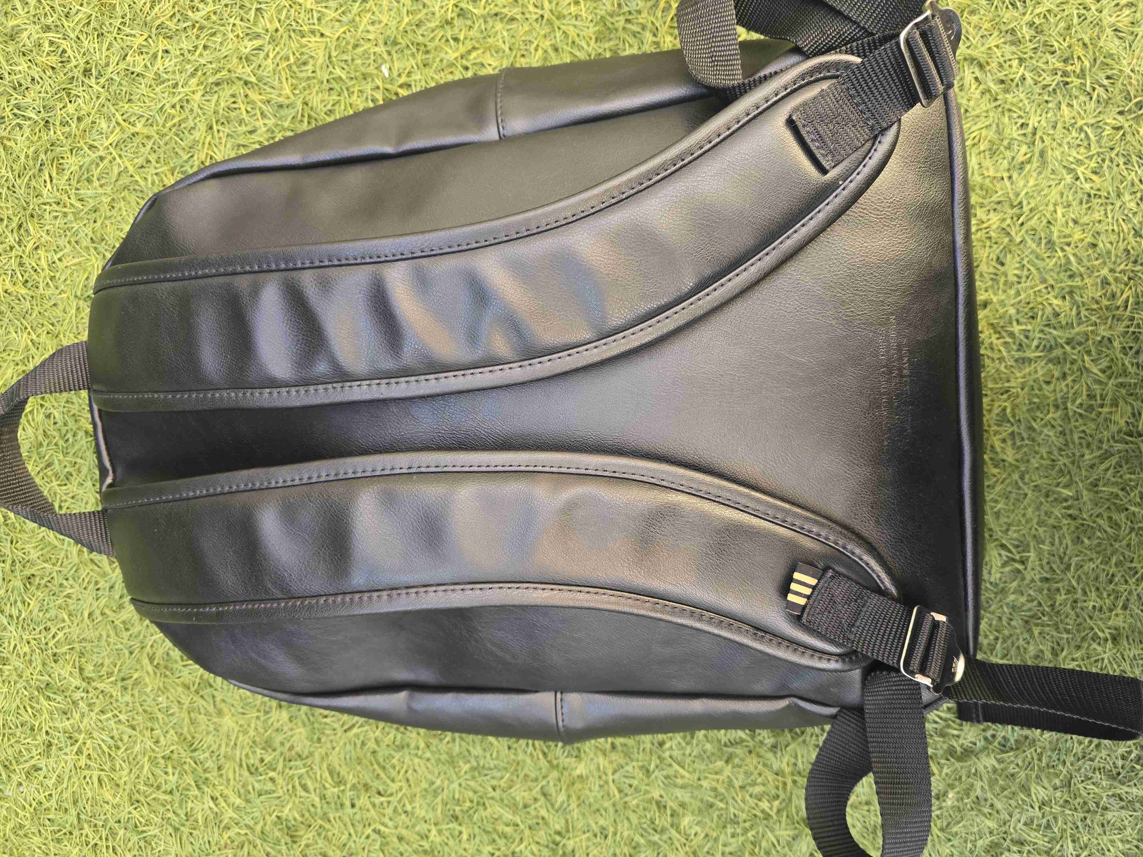 Mochila negra Adidas - 3