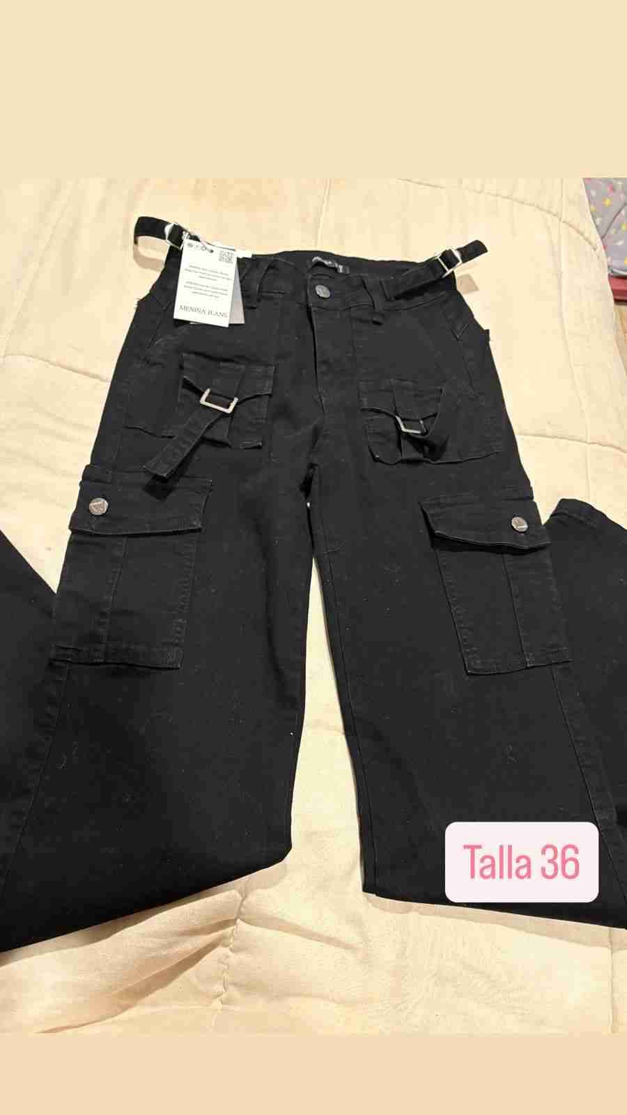 Pantalones cargo negros