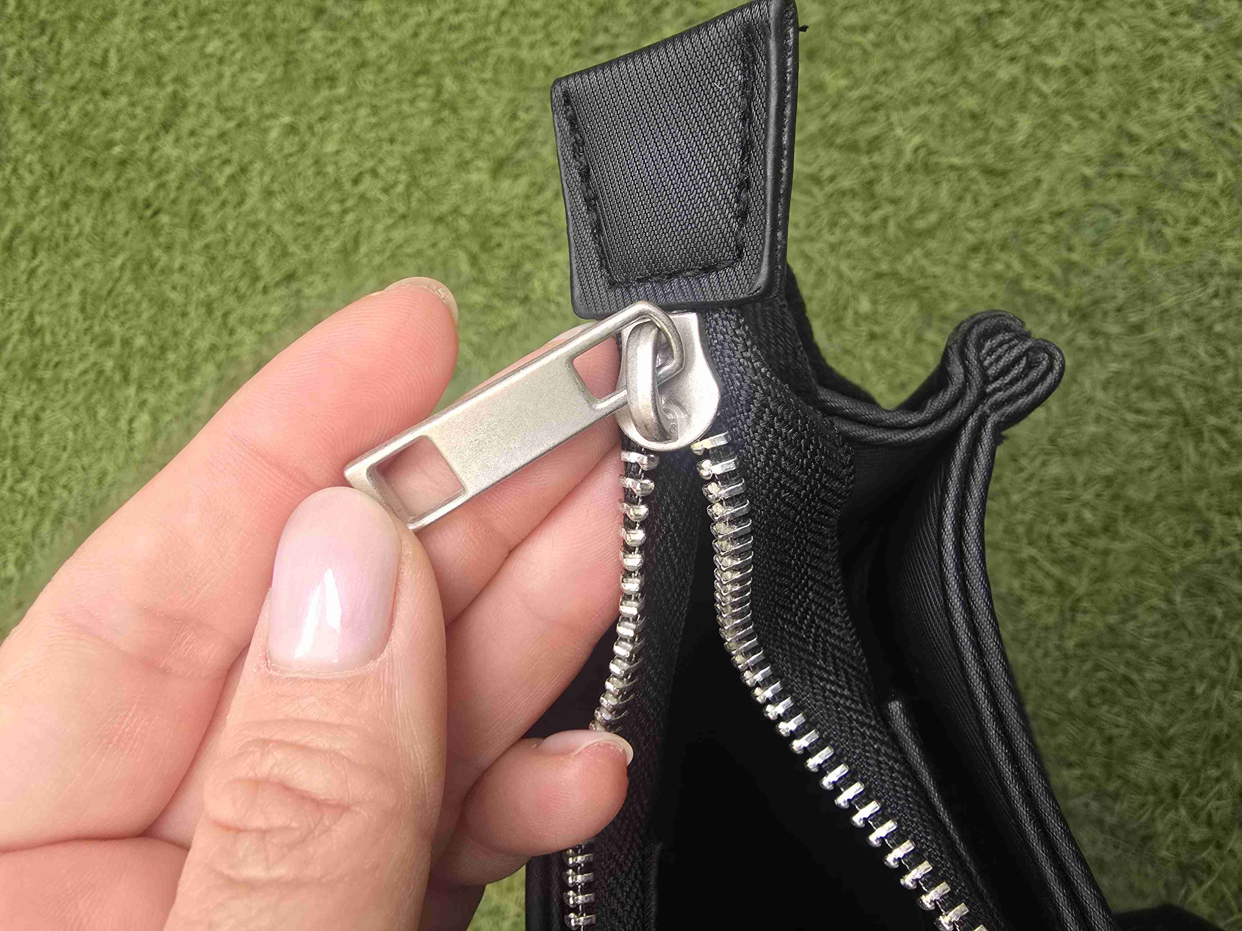 Bolso negro UMBRALE - miniatura 2