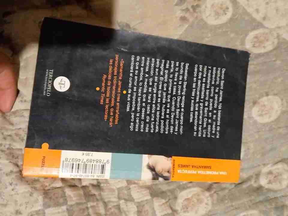 Libro 'Una prometida perfecta' - miniatura 2