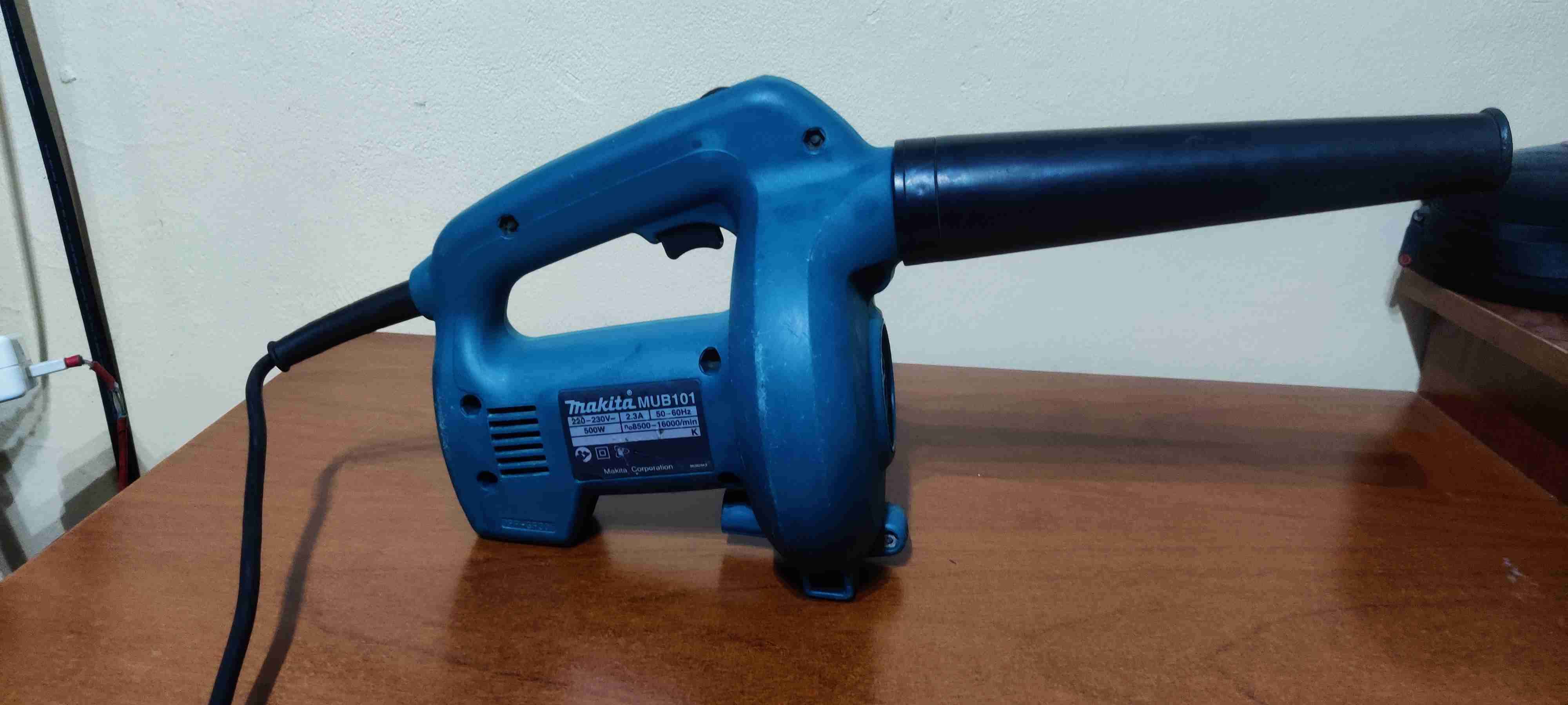 Soplador eléctrico Makita azul - 3
