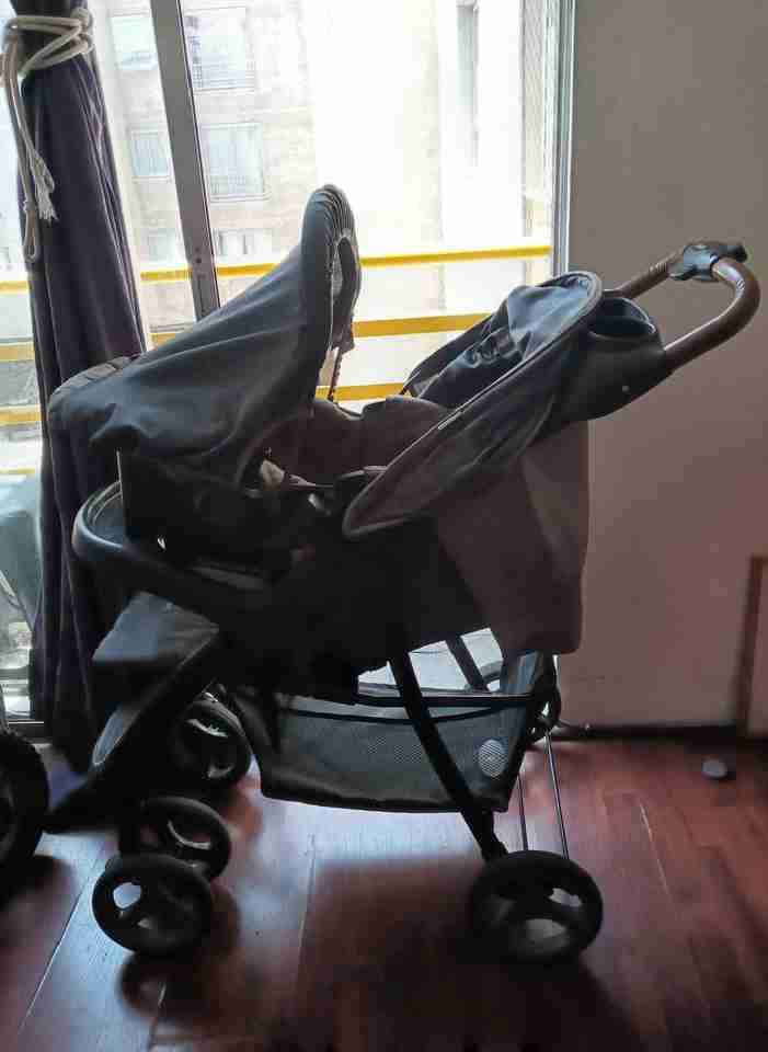 Coche de bebé plegable - 1