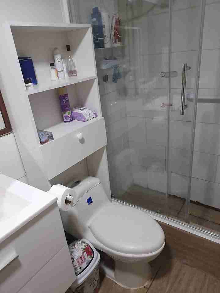 Mueble de baño blanco con cajón - miniatura 1