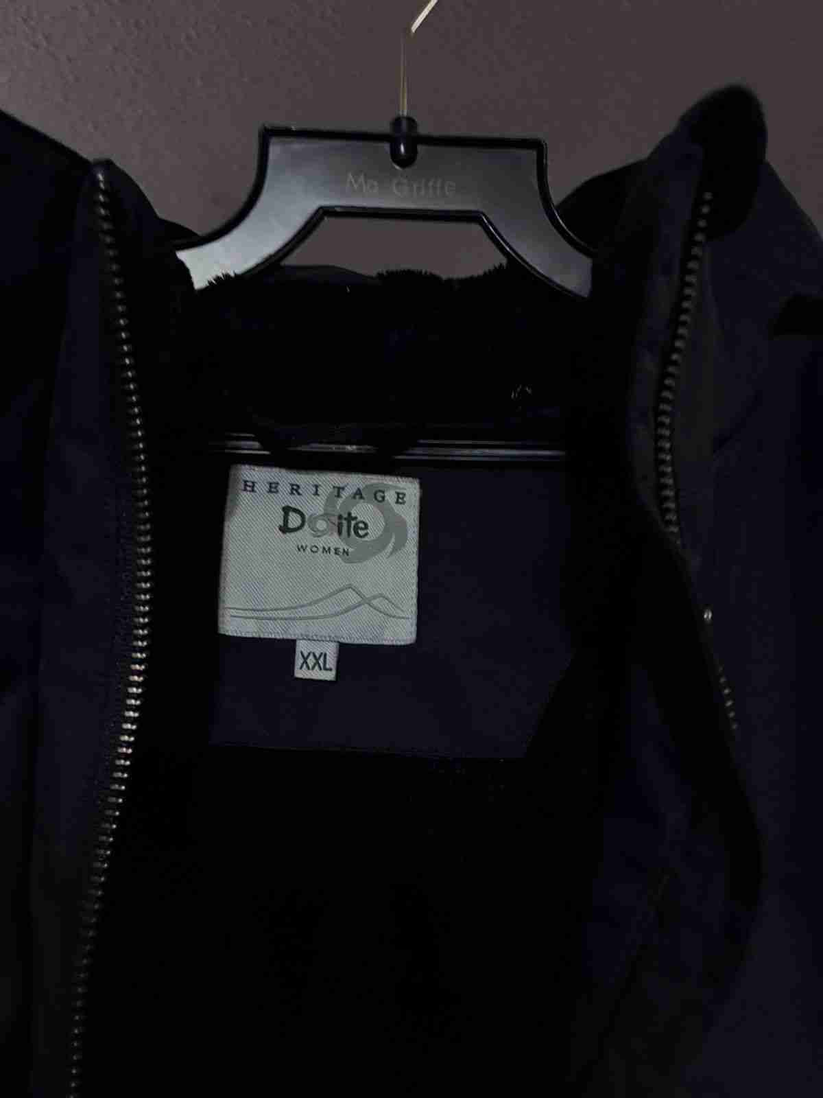 Parka negra impermeable con capucha Doite - miniatura 3