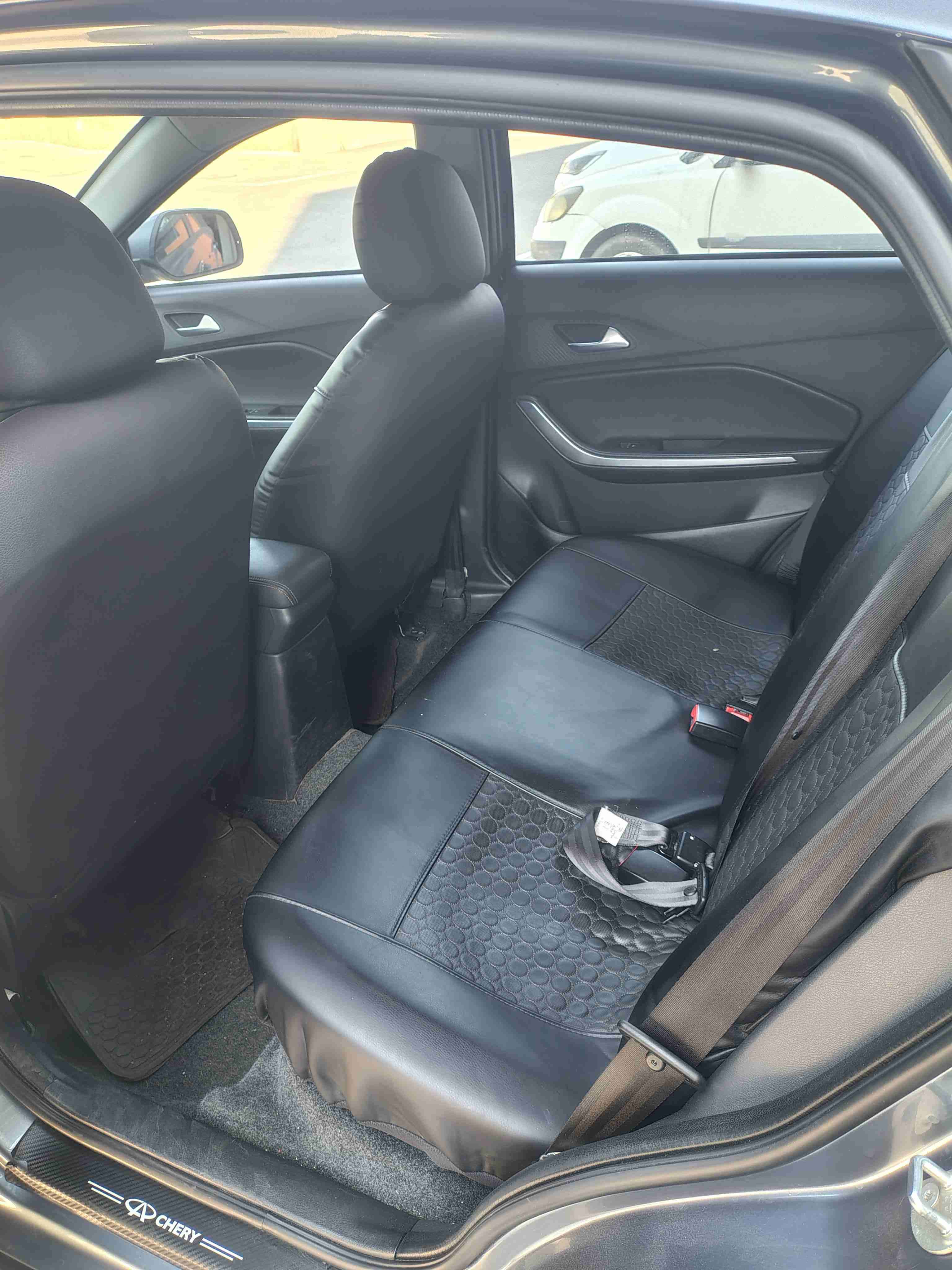 SUV Chery Tiggo 2 - miniatura 5