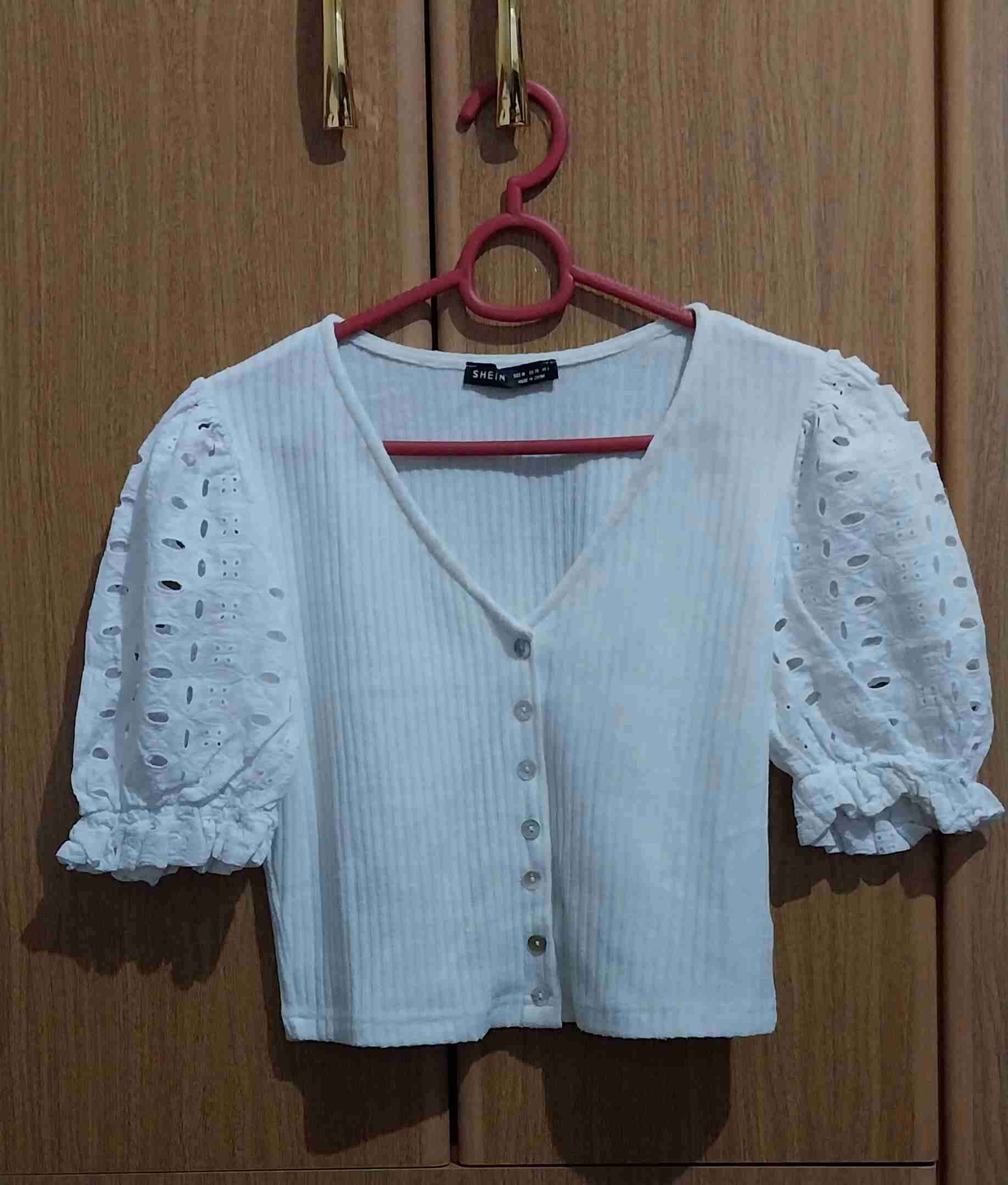 Blusa blanca mangas abullonadas - miniatura 1