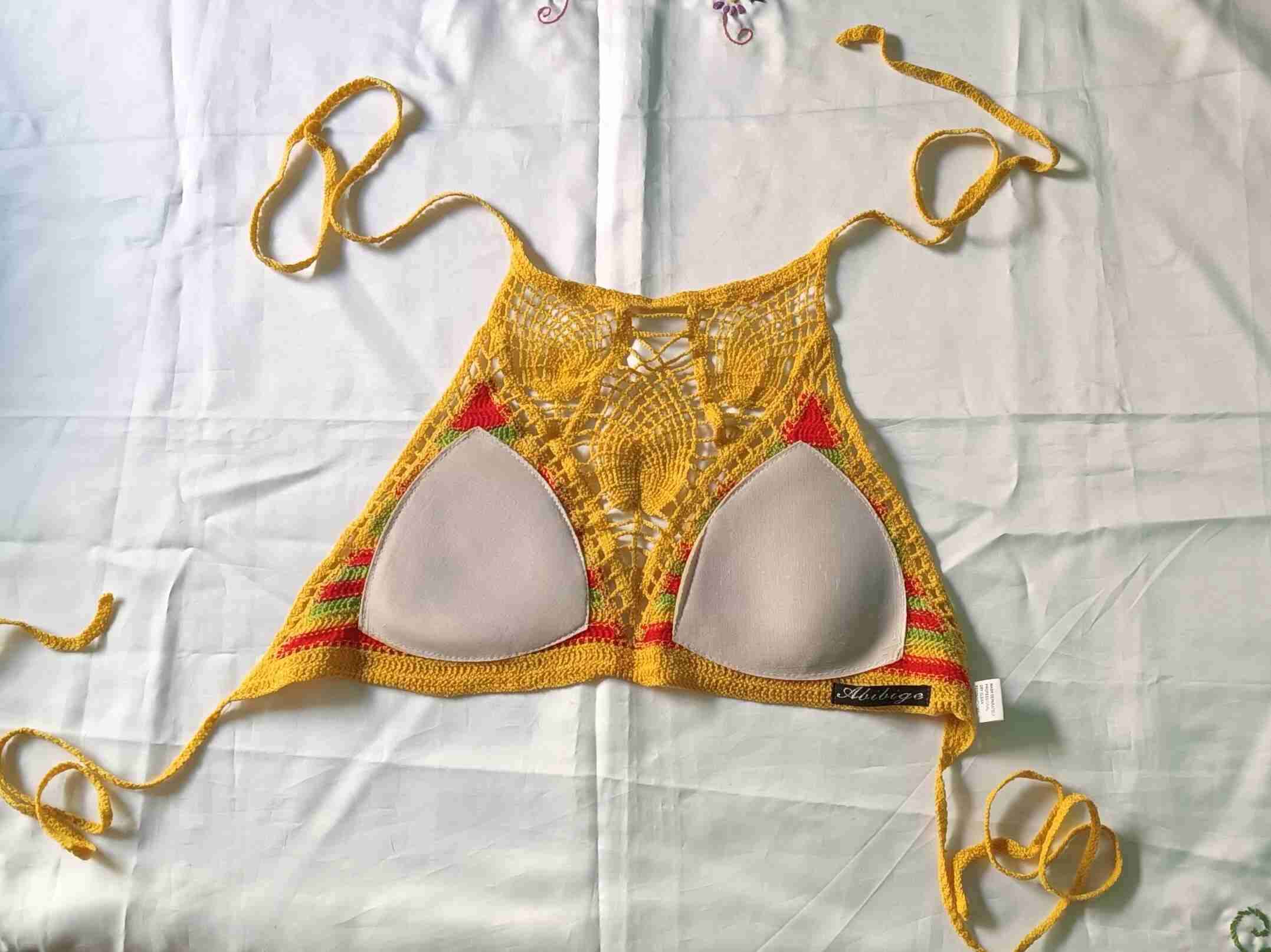 Crop top tejido a crochet - miniatura 3