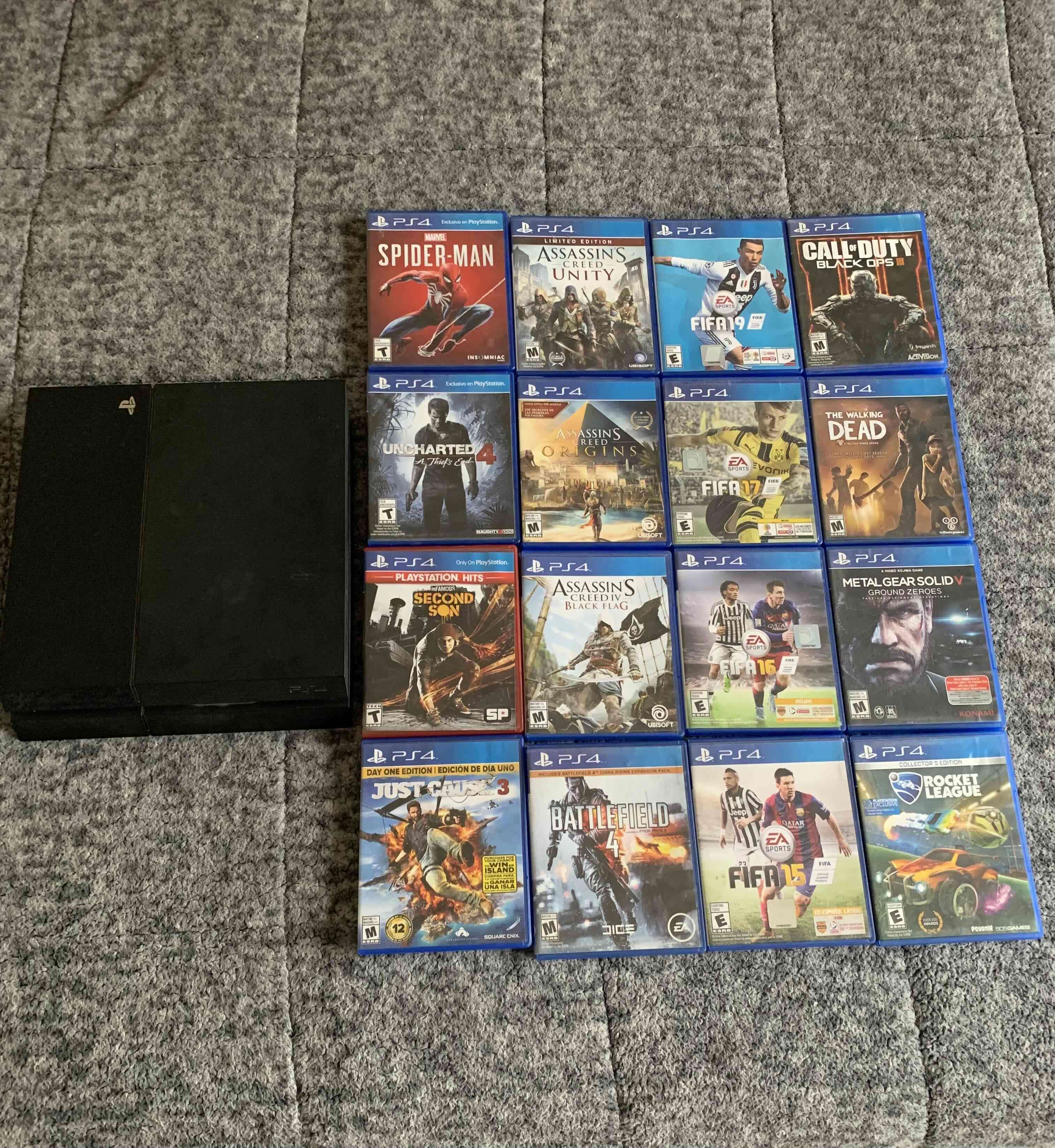 PS4 Fat con 16 juegos