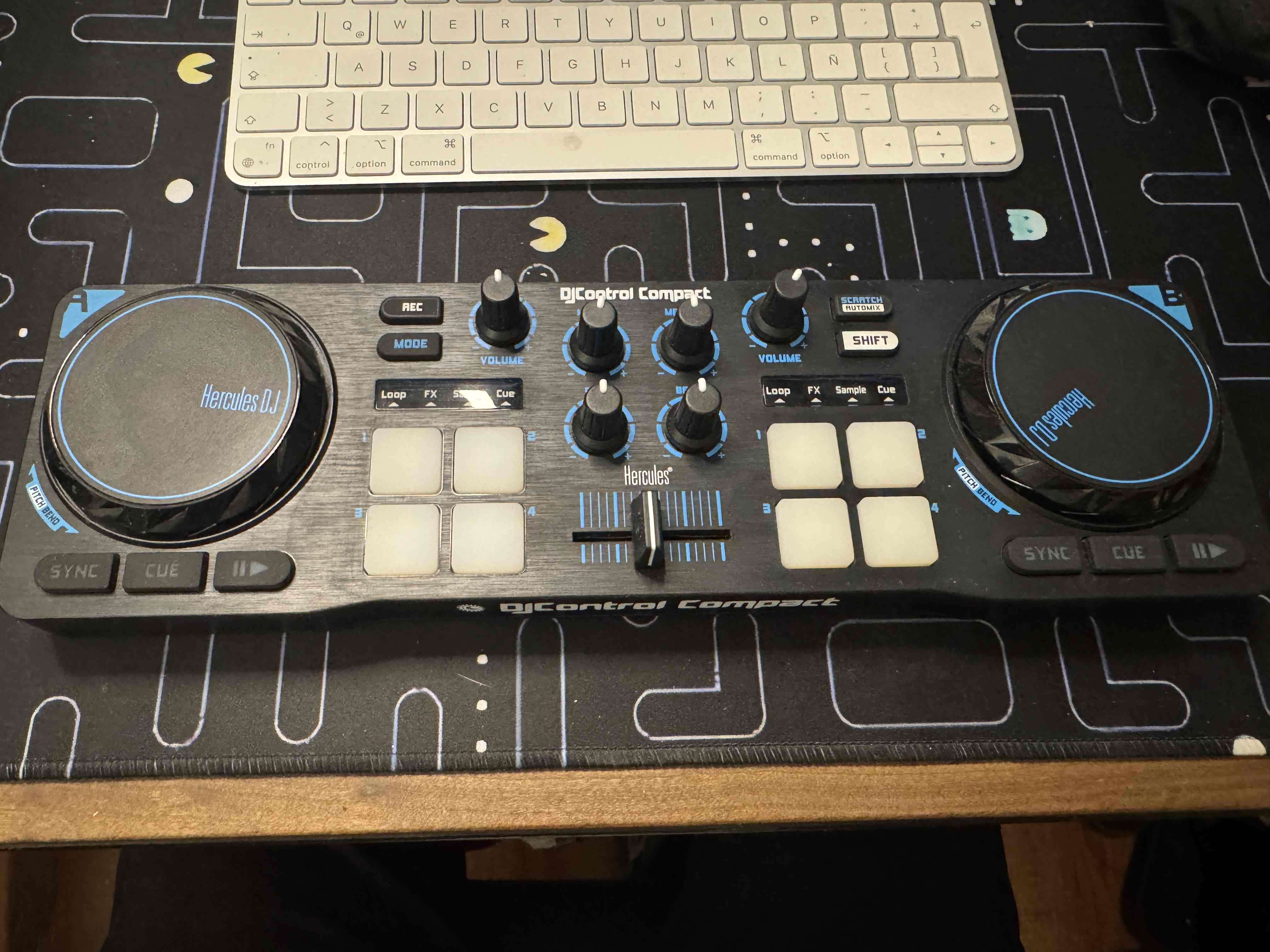 Controlador DJ Hercules - miniatura 3