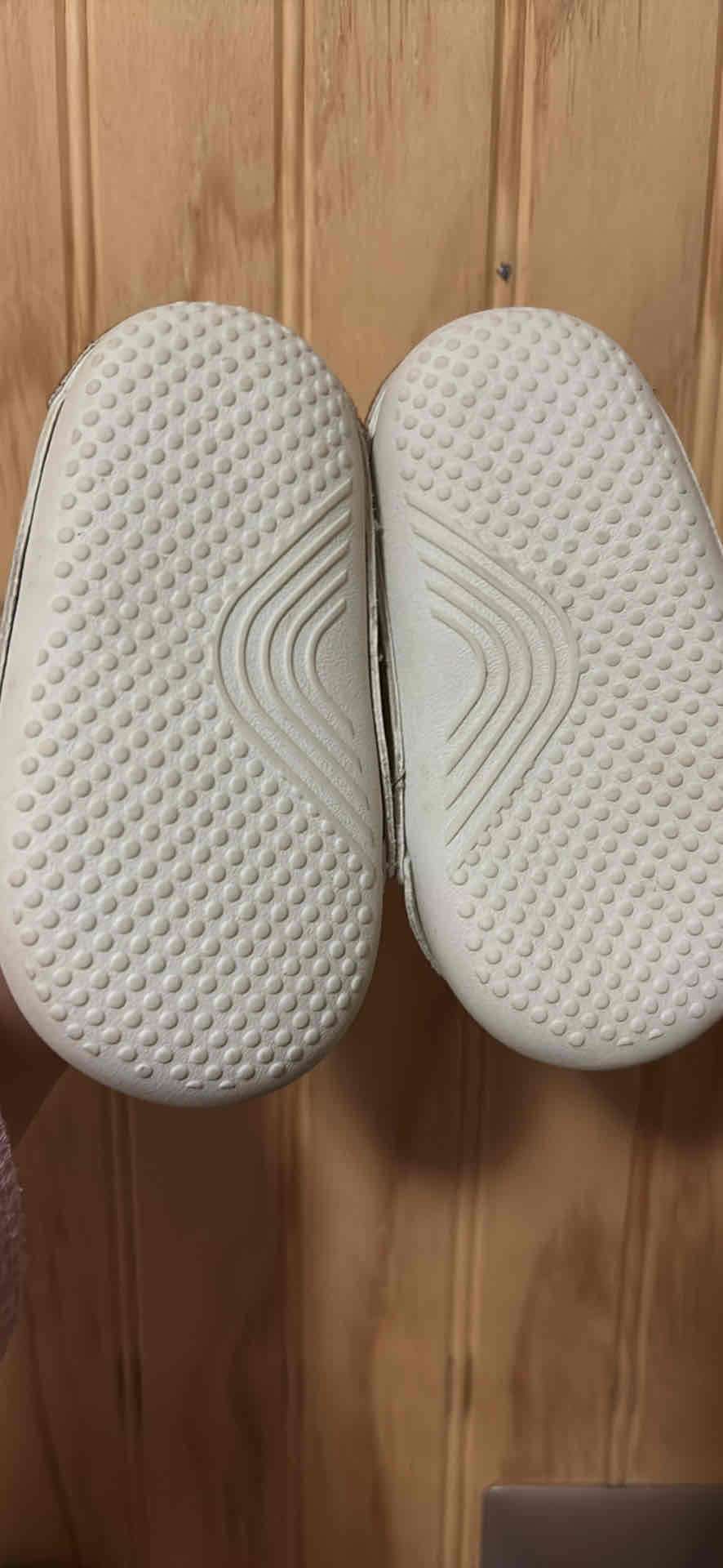 Zapatos gateador infantiles con velcro - miniatura 4