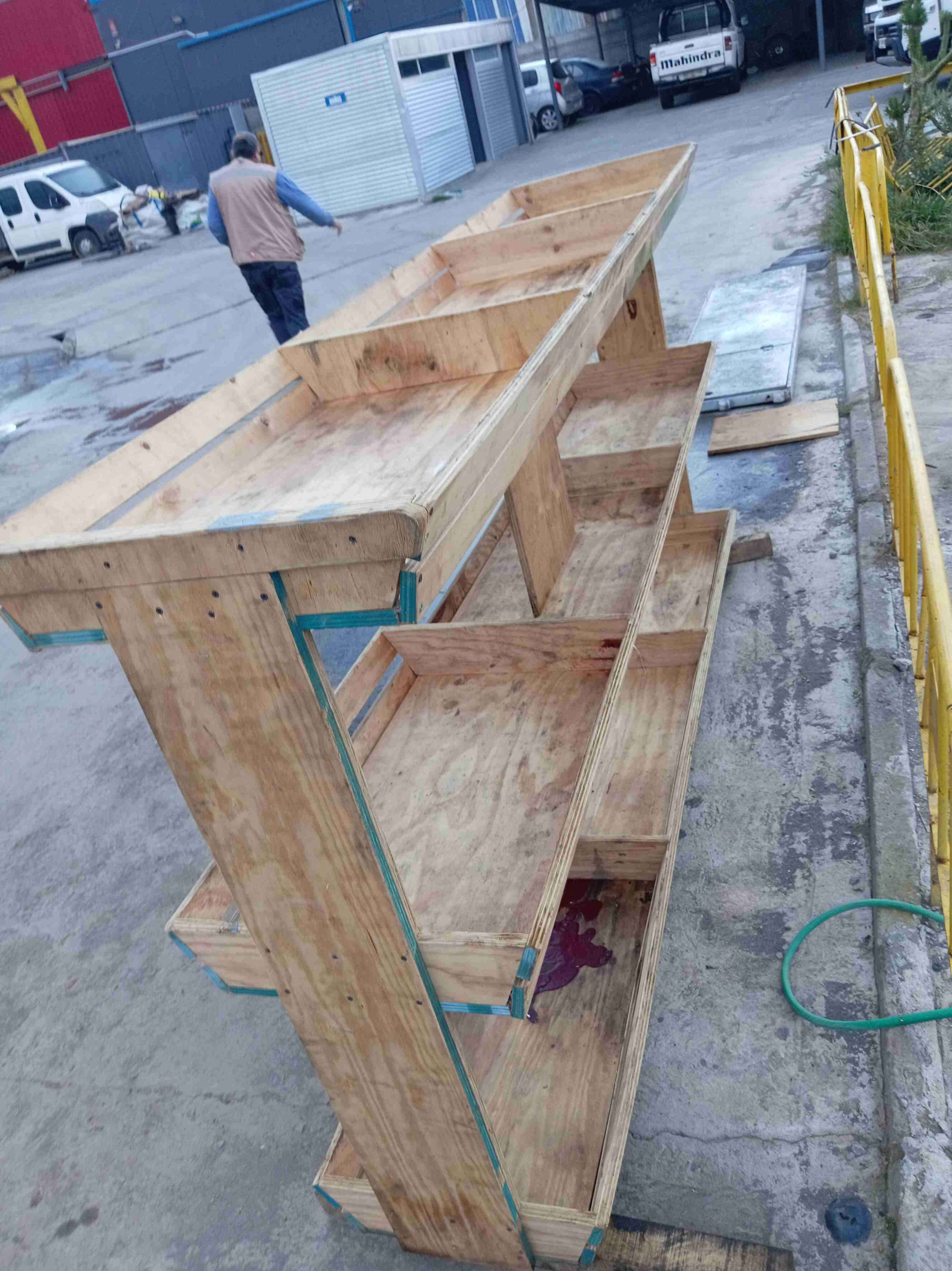 Frutera de madera rústica - miniatura 3