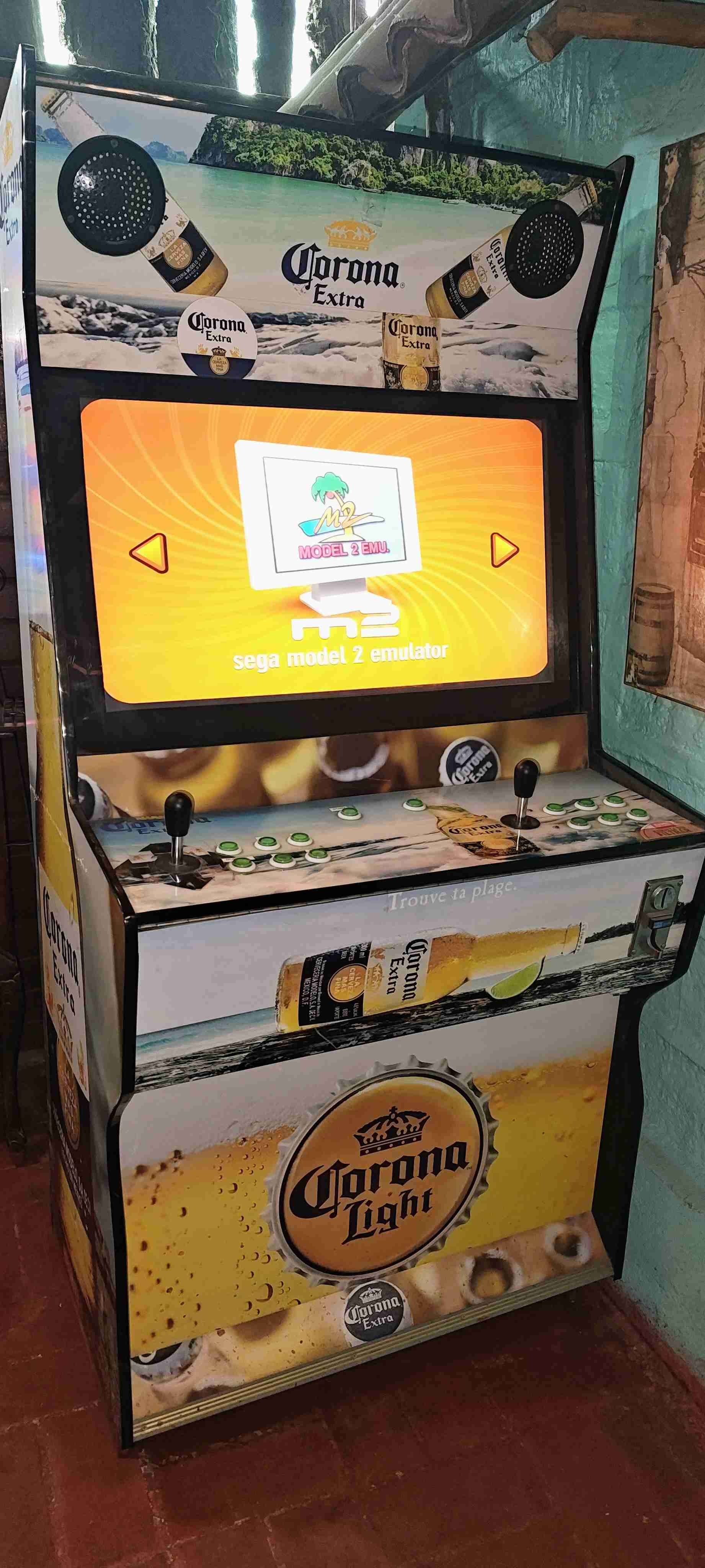 Máquina arcade y rockola - miniatura 3