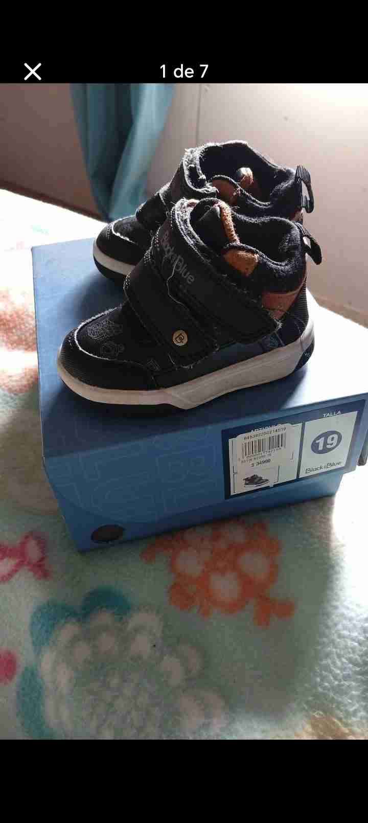 Zapatillas infantiles negras - 1