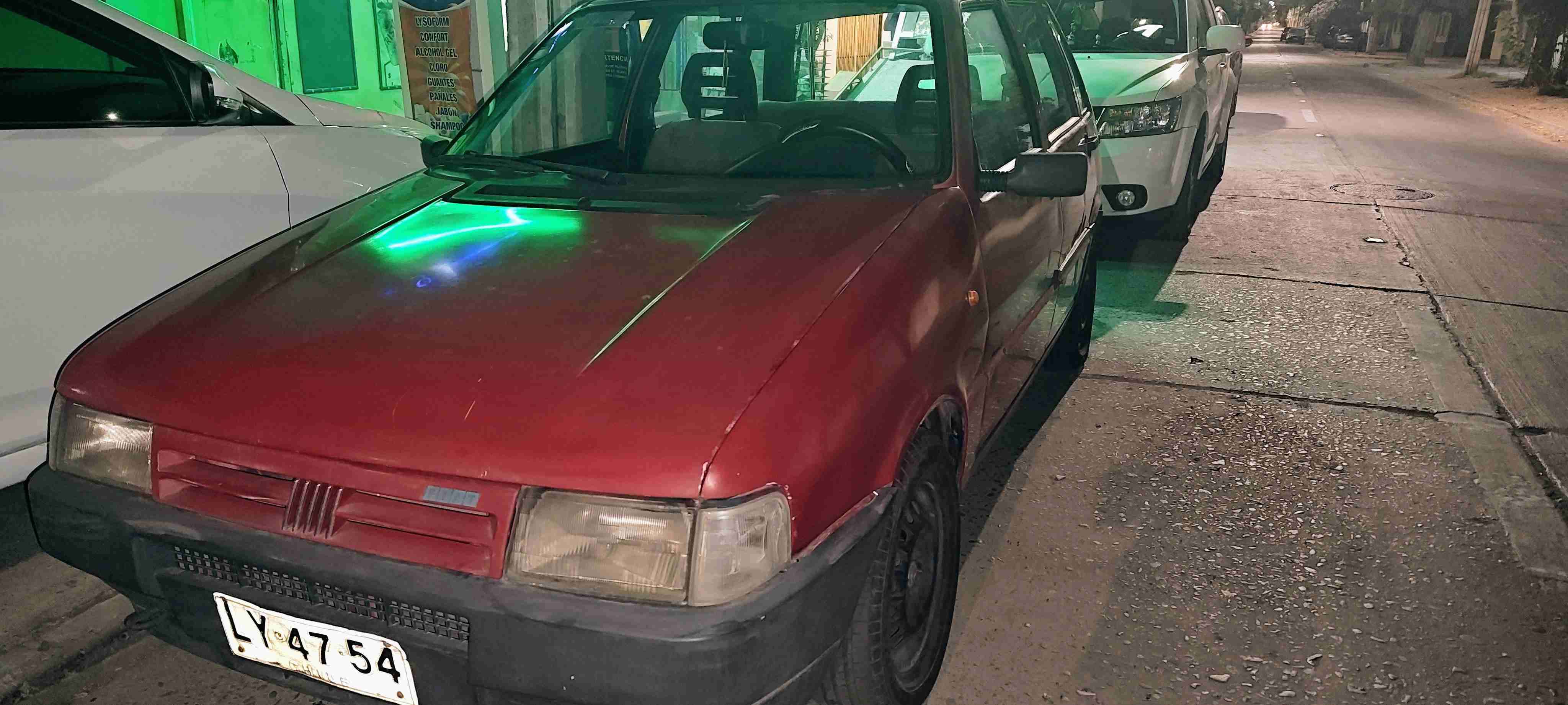 Auto Fiat uno 1.1 - miniatura 1