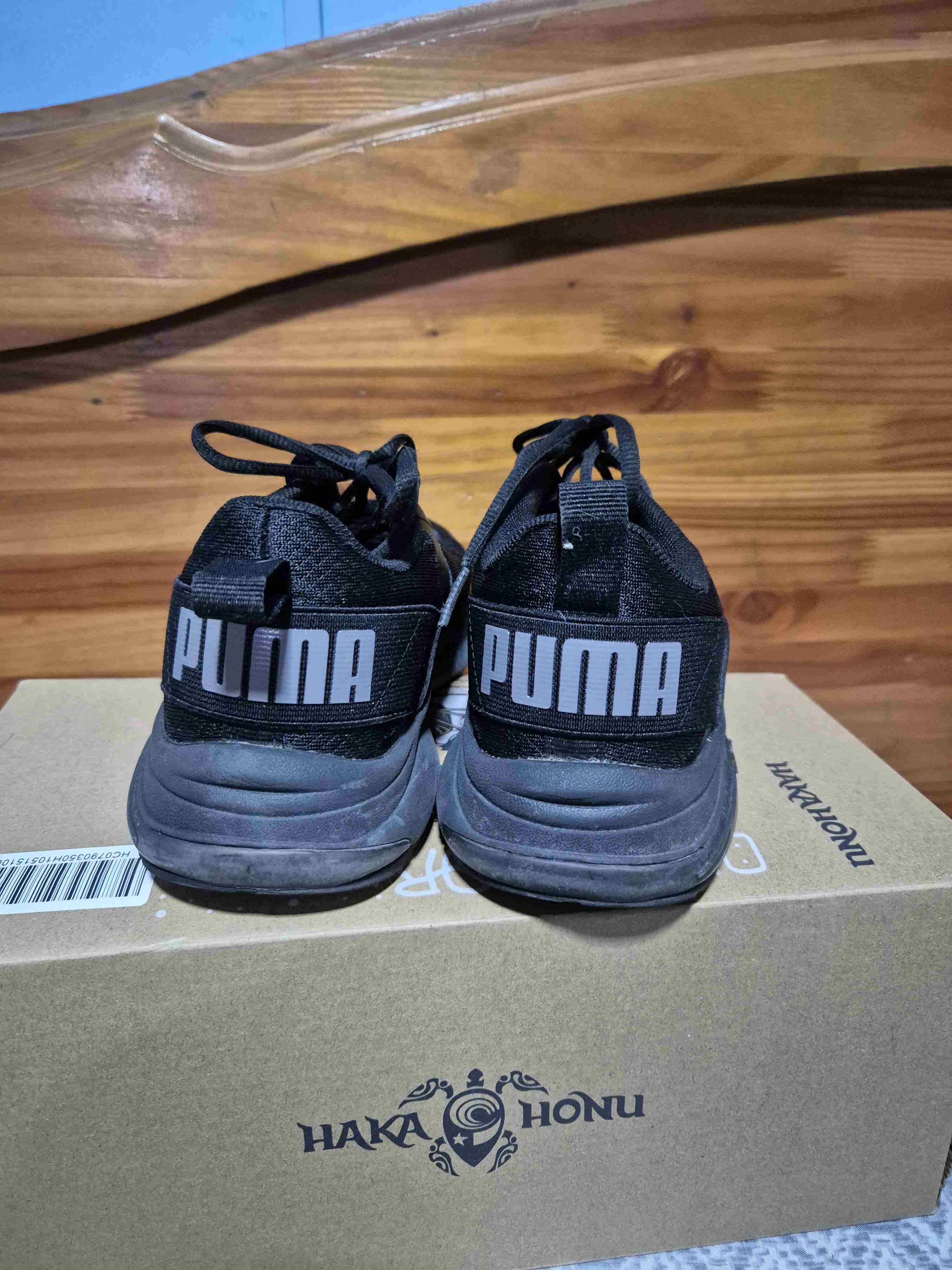 Zapatillas negras deportivas Puma - 2