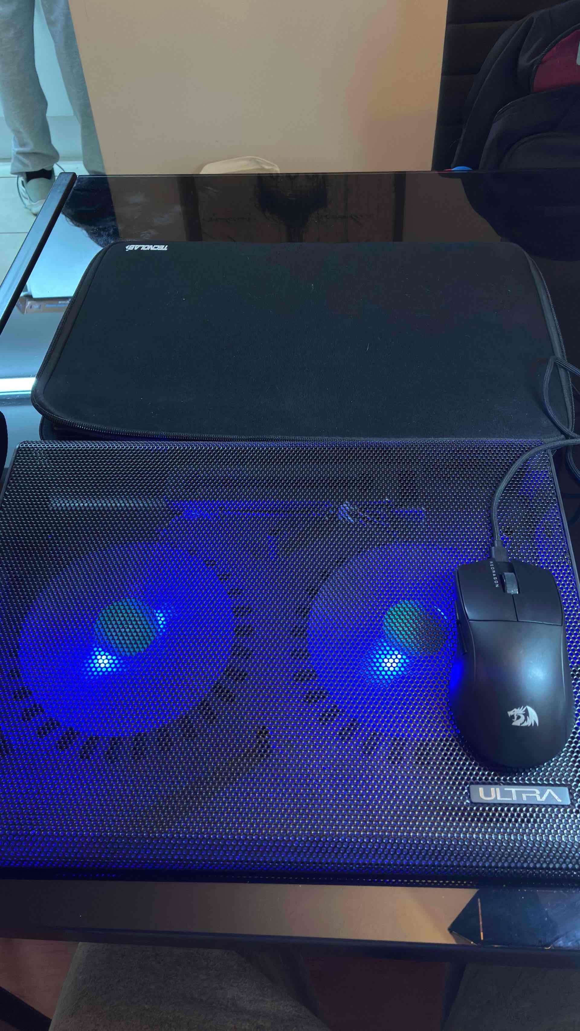 Laptop HP Victus negra + extras - 3