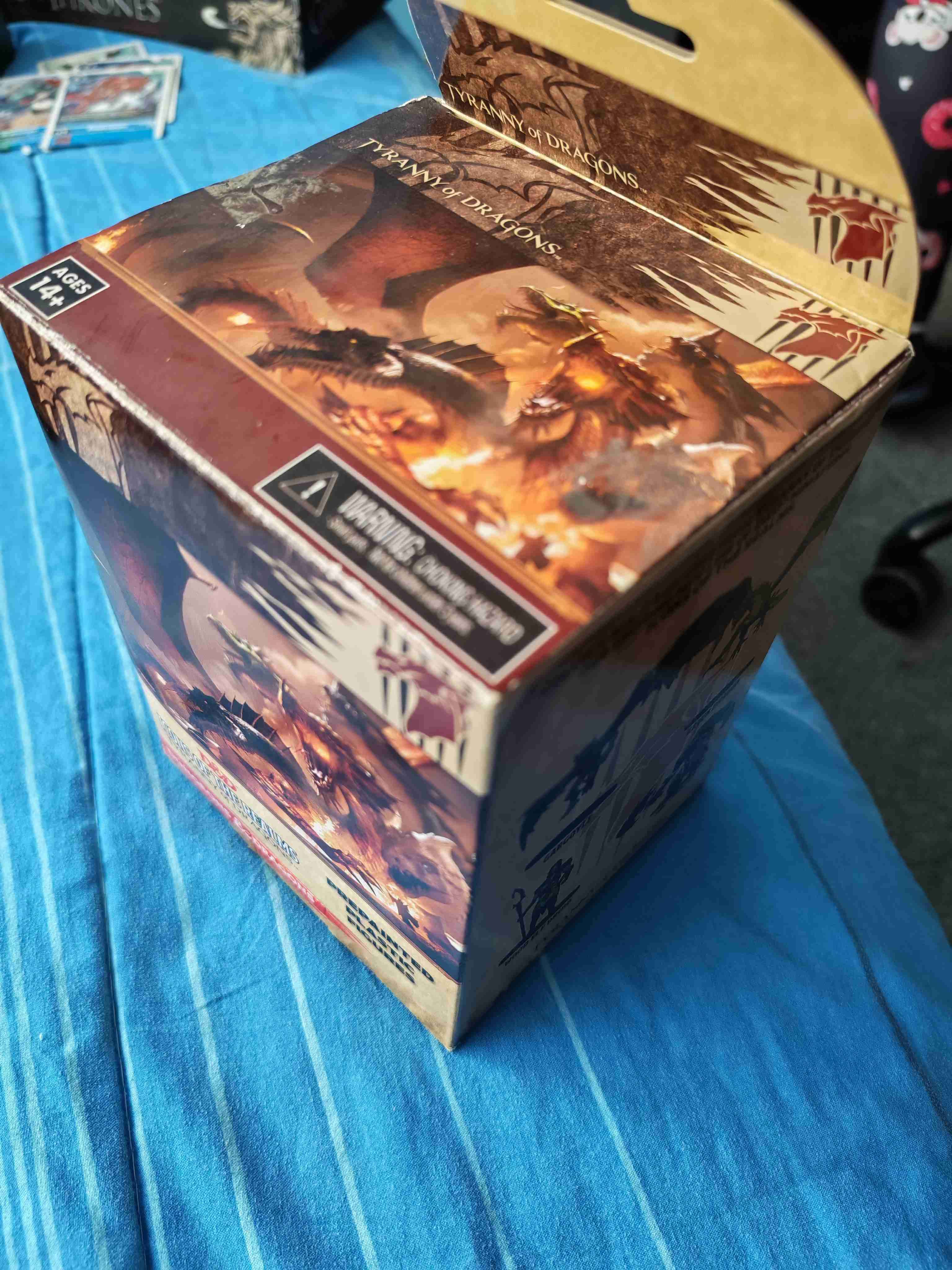 Caja Tyranny of Dragons - miniatura 1