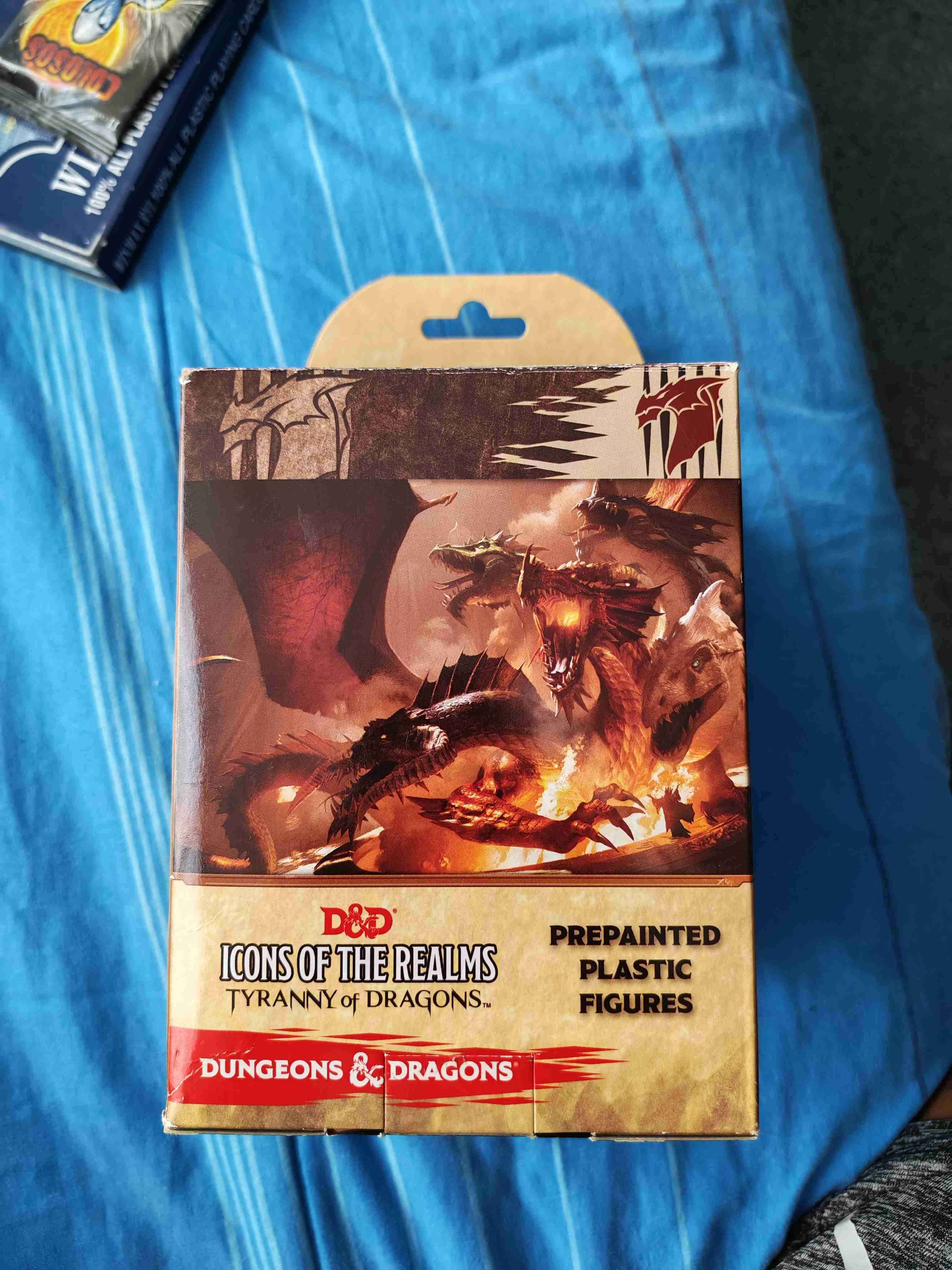Caja Tyranny of Dragons - miniatura 2