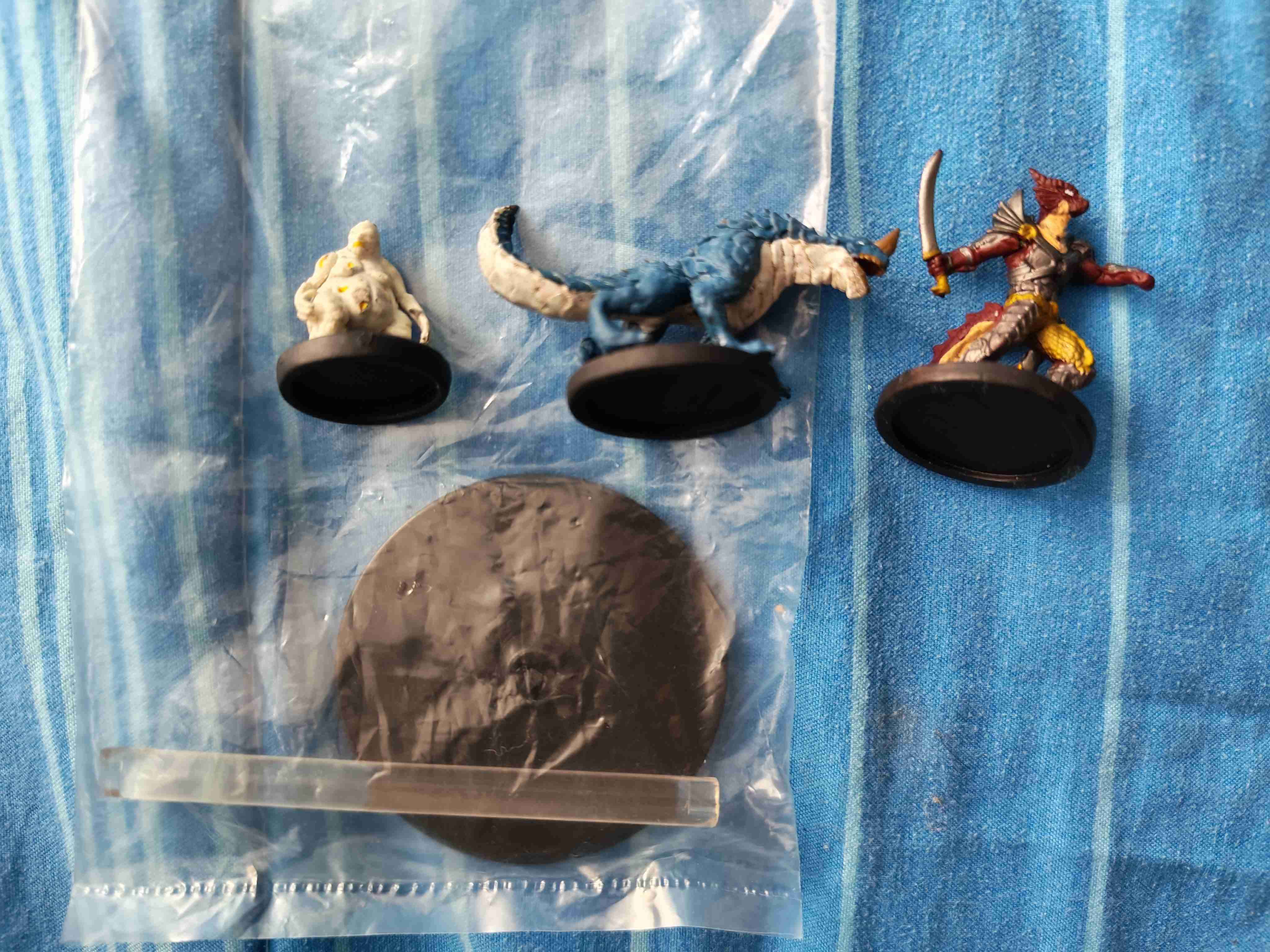 Caja Tyranny of Dragons - miniatura 3