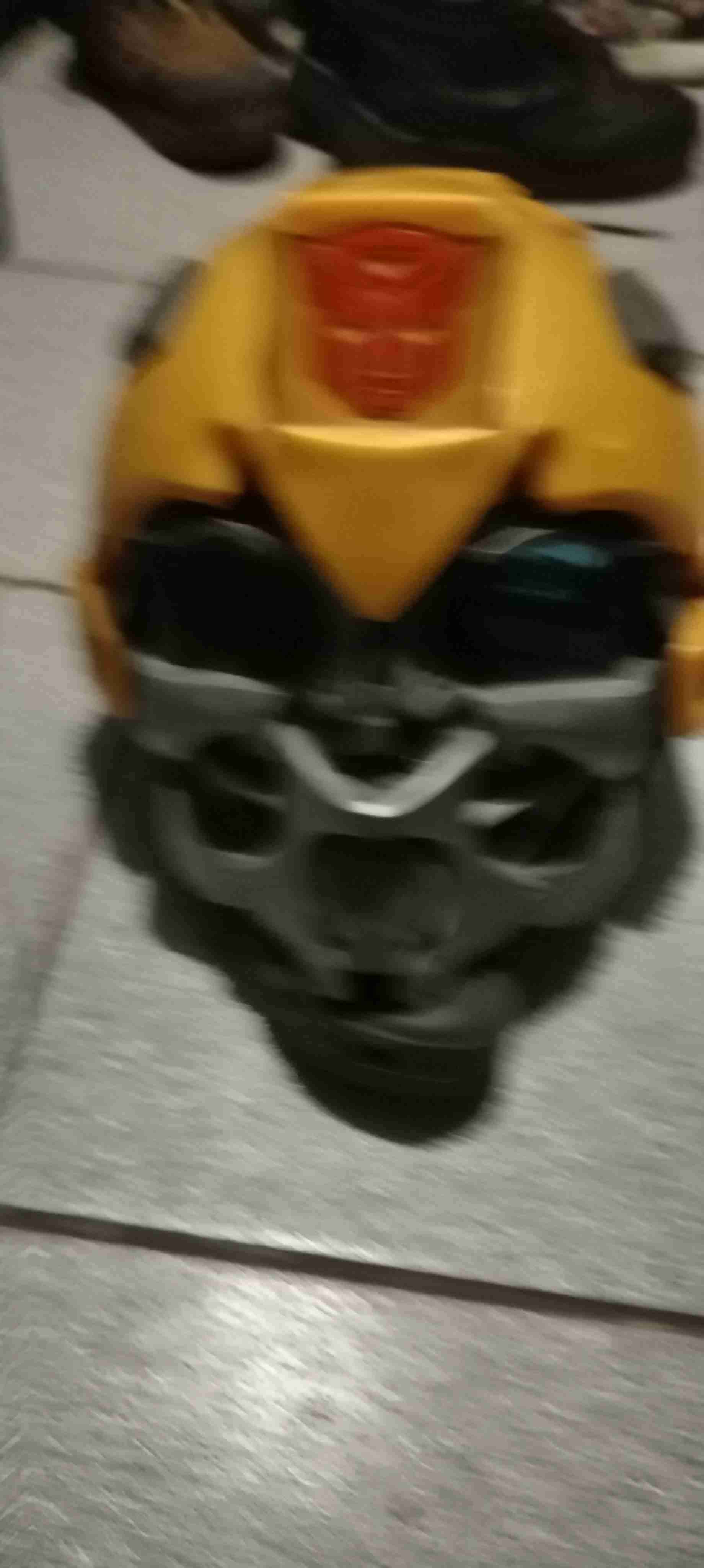 Casco Transformer amarillo - miniatura 2